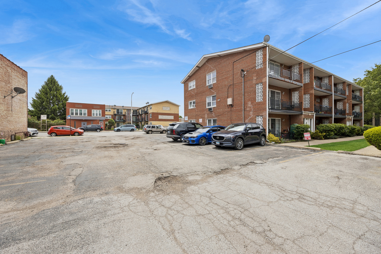 6255 S Mason Avenue #2A, Chicago, IL 60638