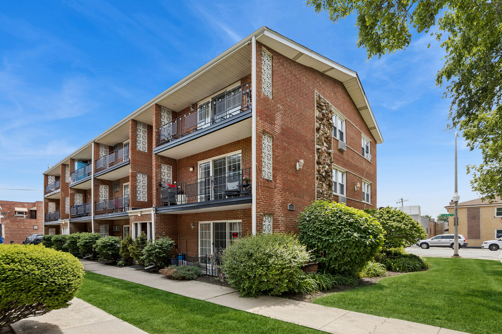 6255 S Mason Avenue #2A, Chicago, IL 60638