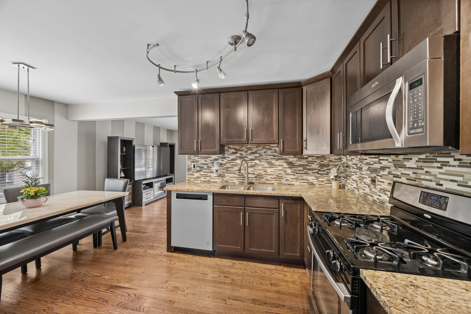 6255 S Mason Avenue #2A, Chicago, IL 60638