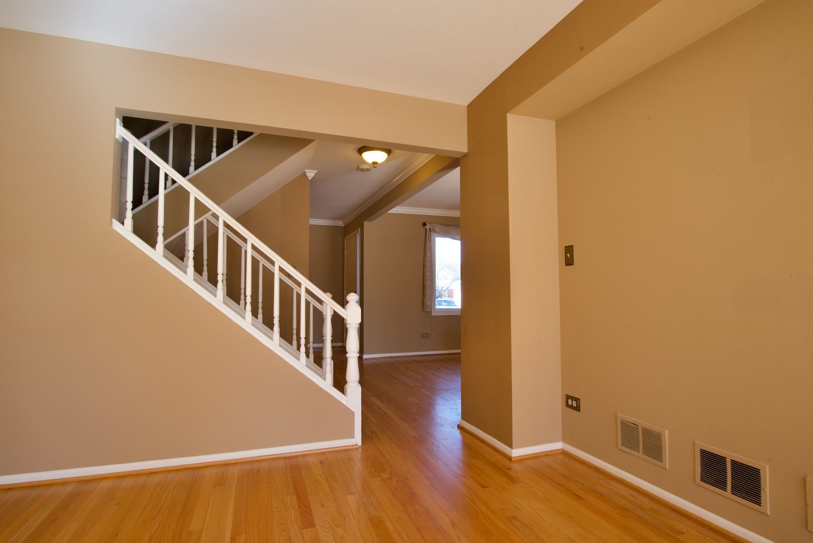 253 W Golfview Terrace, Palatine, IL 60067