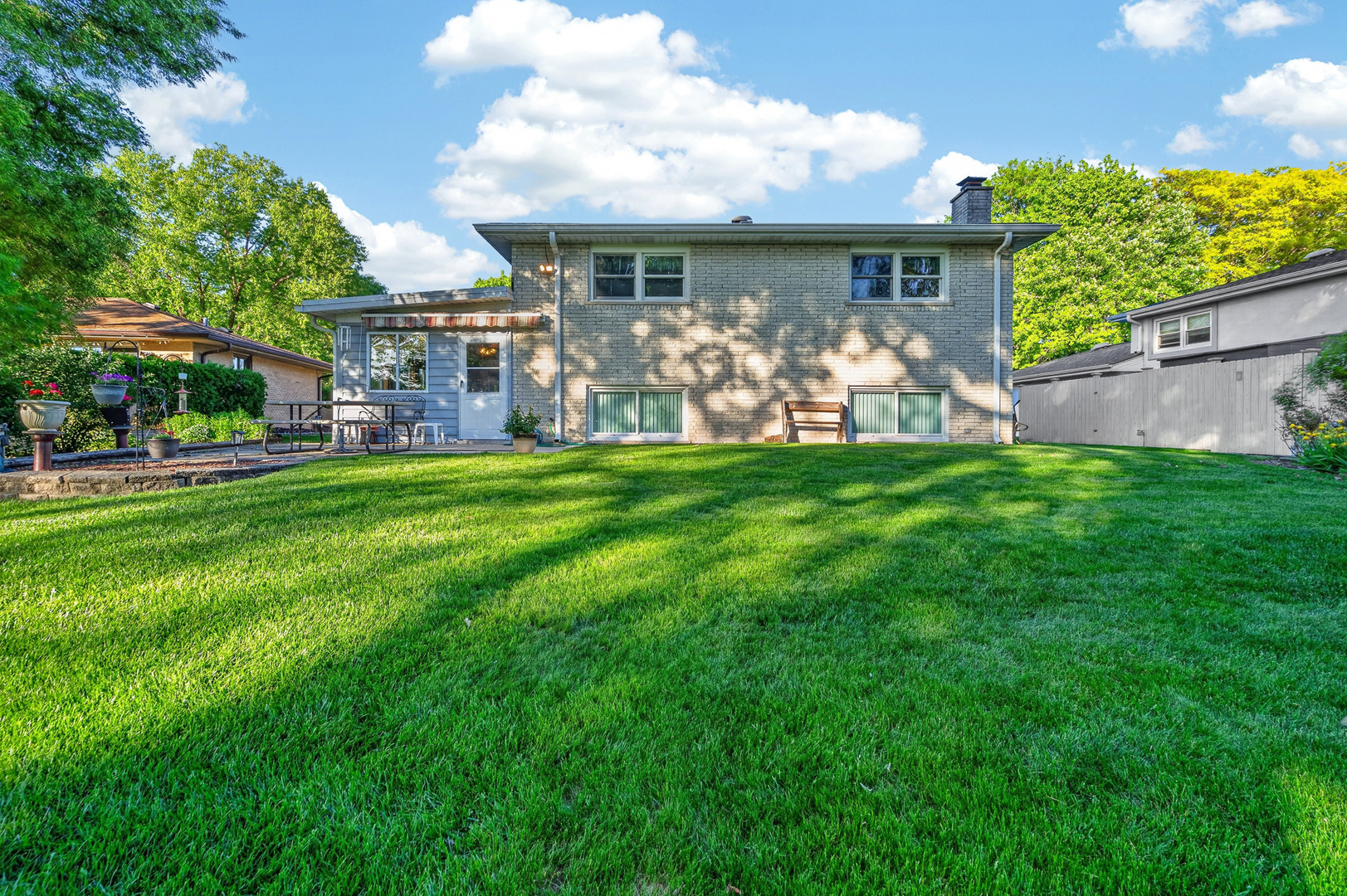 3173 Grandview Place, Darien, IL 60561