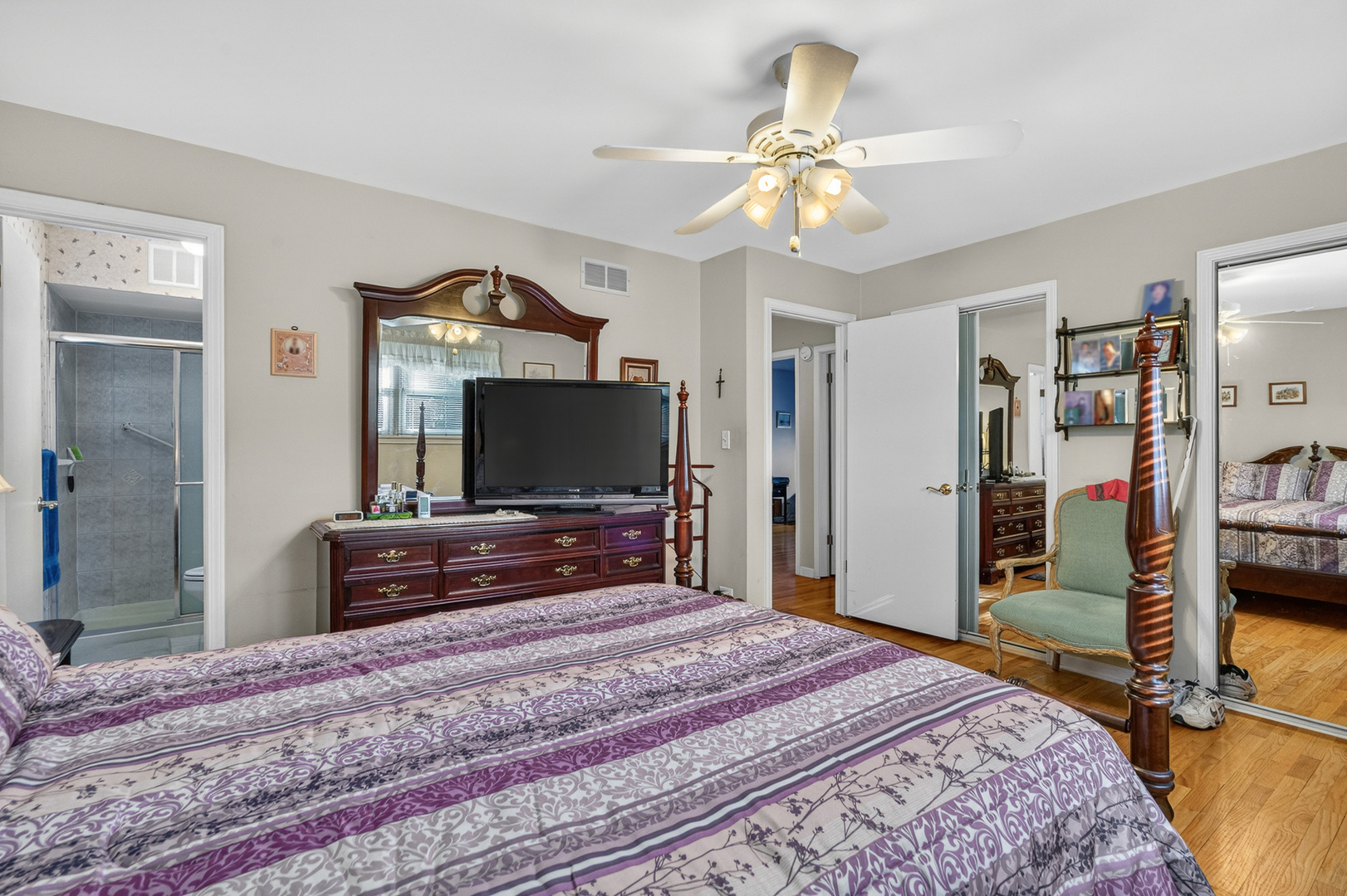 3173 Grandview Place, Darien, IL 60561