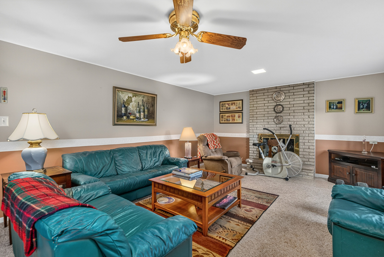 3173 Grandview Place, Darien, IL 60561