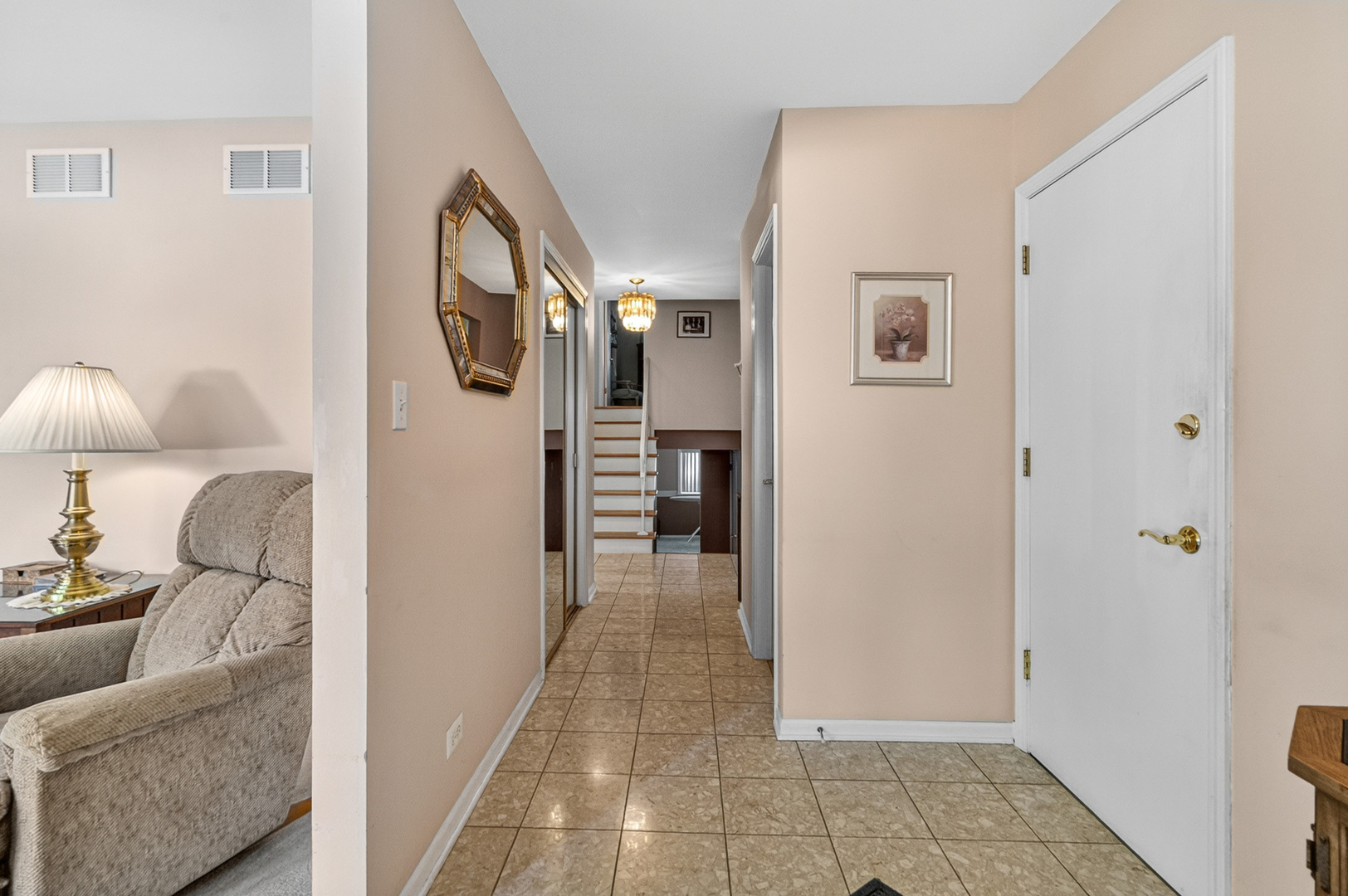 3173 Grandview Place, Darien, IL 60561
