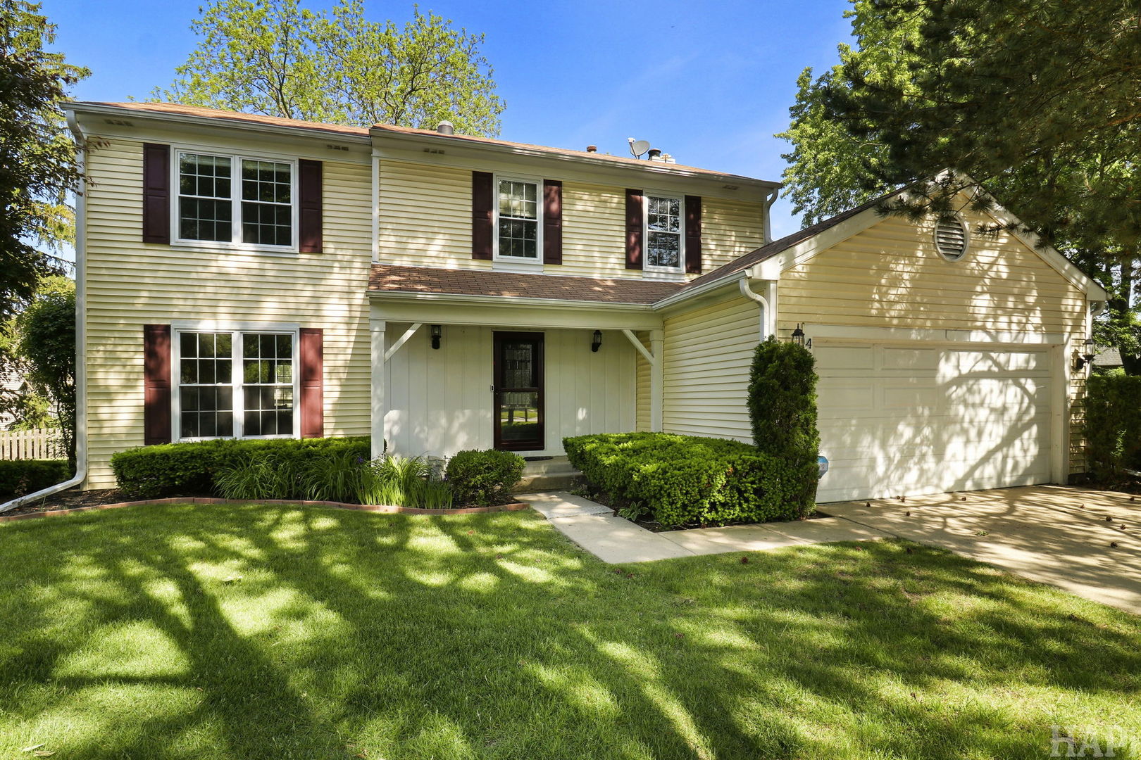 470 Highland Grove Drive, Buffalo Grove, IL 60089
