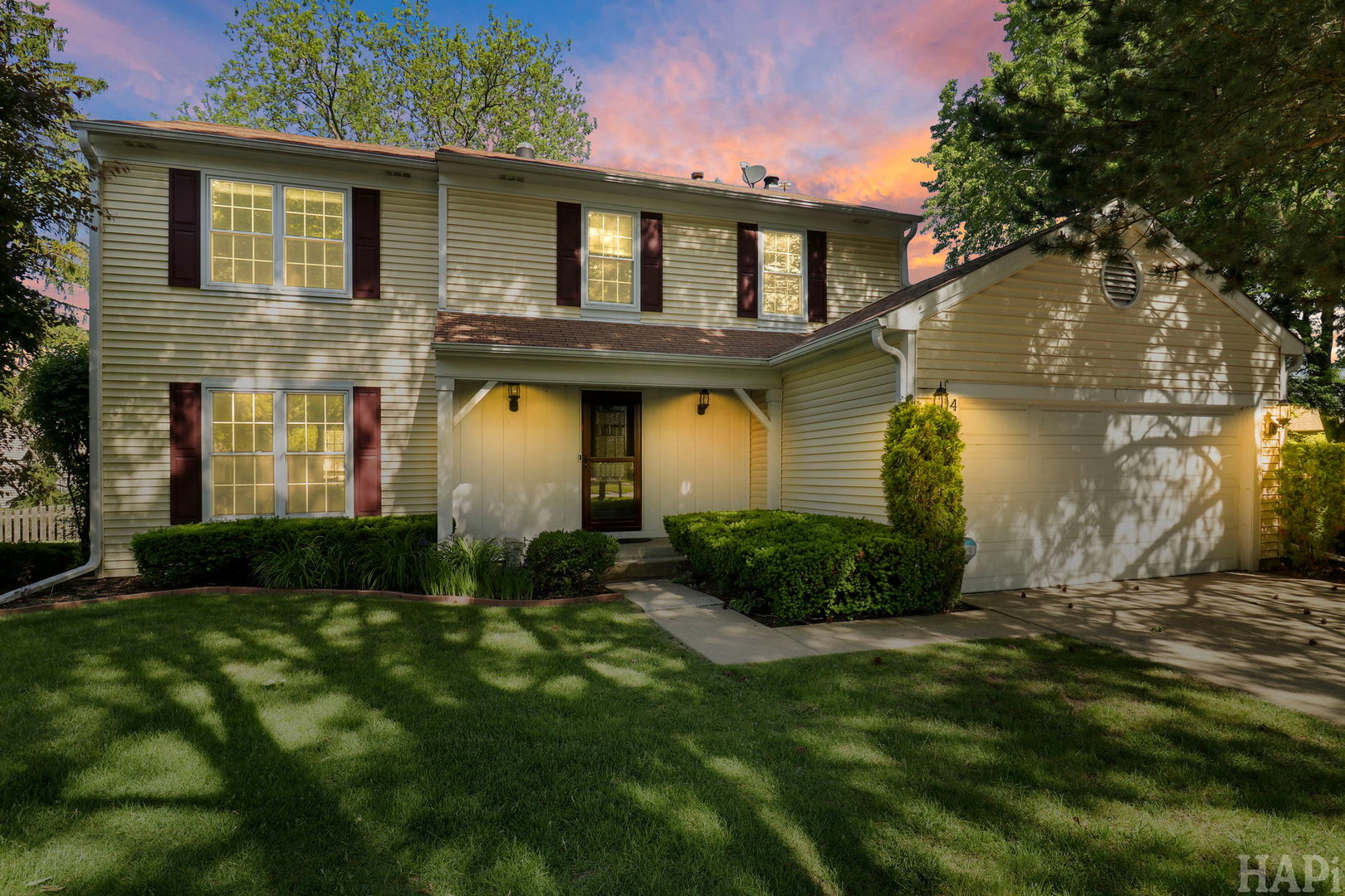 470 Highland Grove Drive, Buffalo Grove, IL 60089