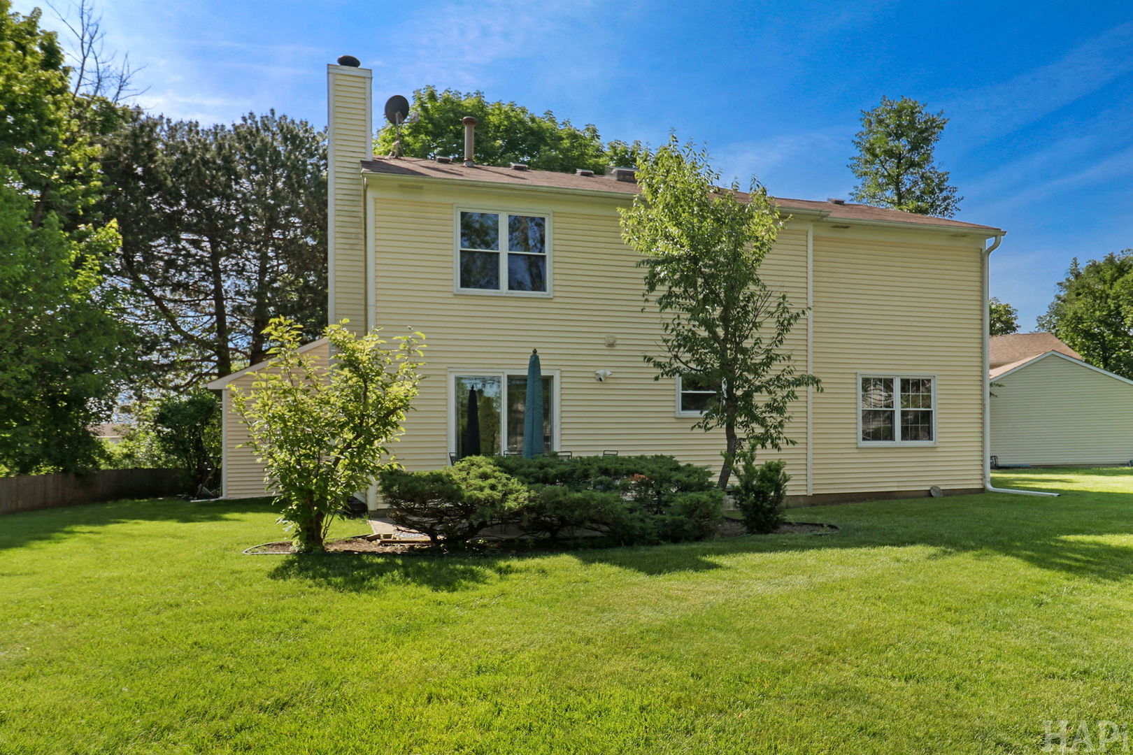 470 Highland Grove Drive, Buffalo Grove, IL 60089