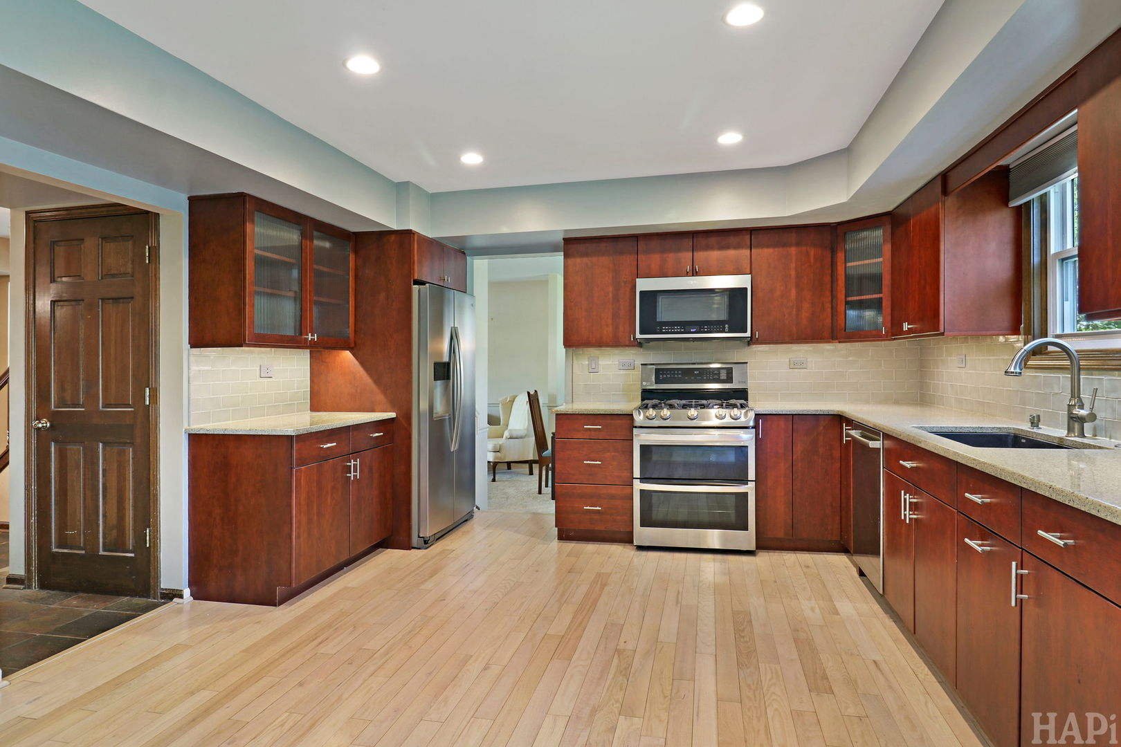 470 Highland Grove Drive, Buffalo Grove, IL 60089