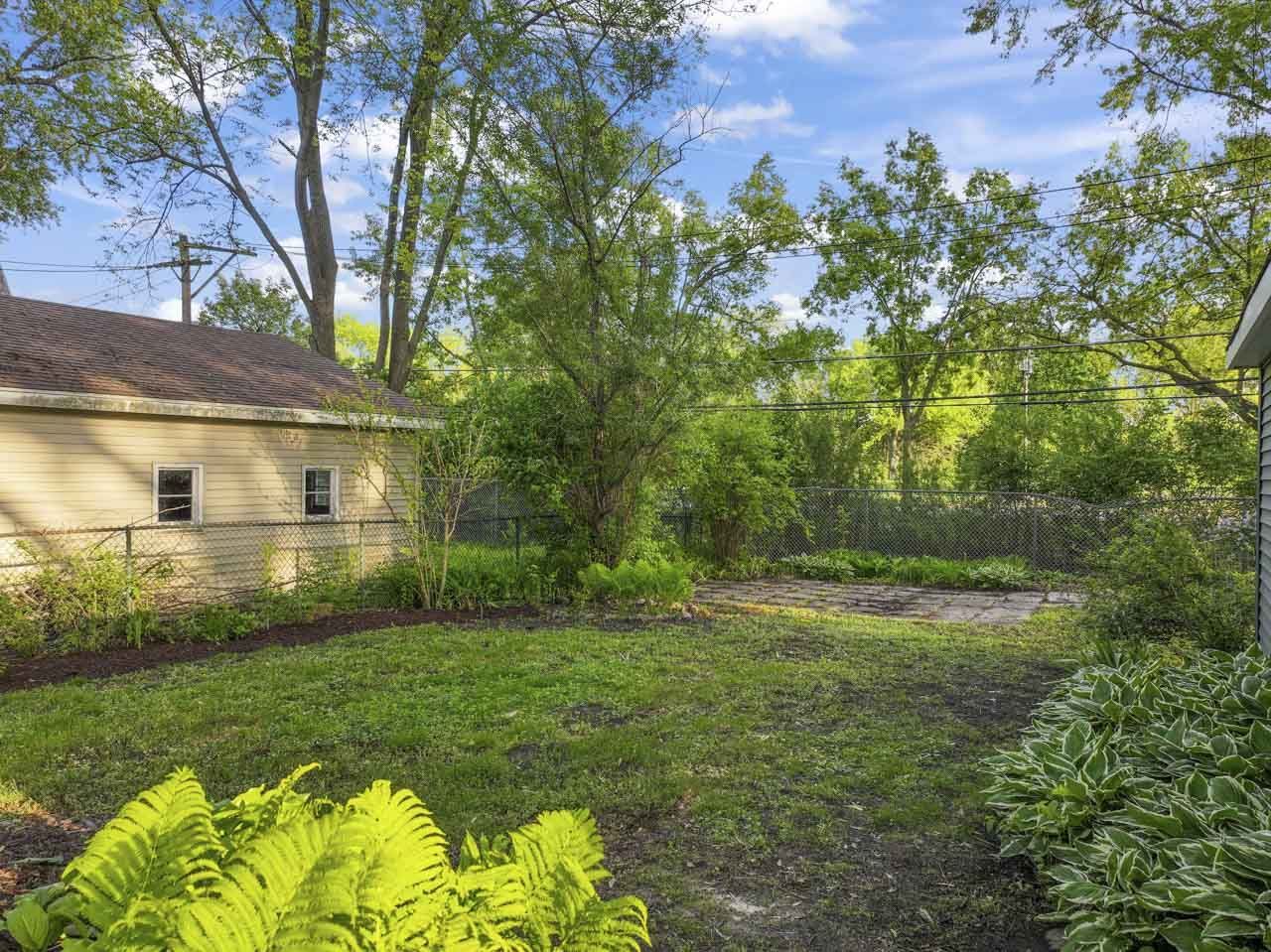 597 Lowden Avenue, Glen Ellyn, IL 60137