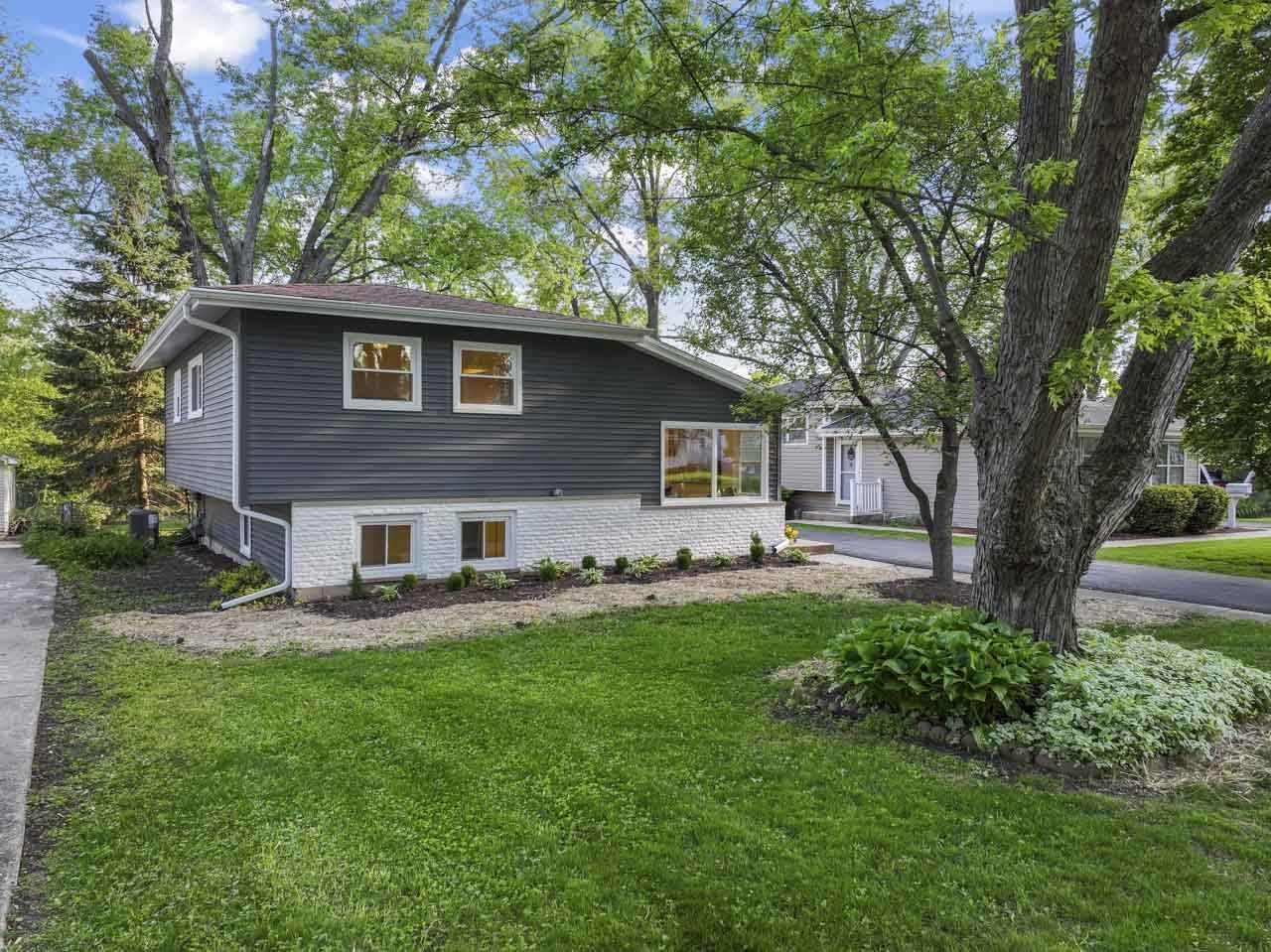 597 Lowden Avenue, Glen Ellyn, IL 60137