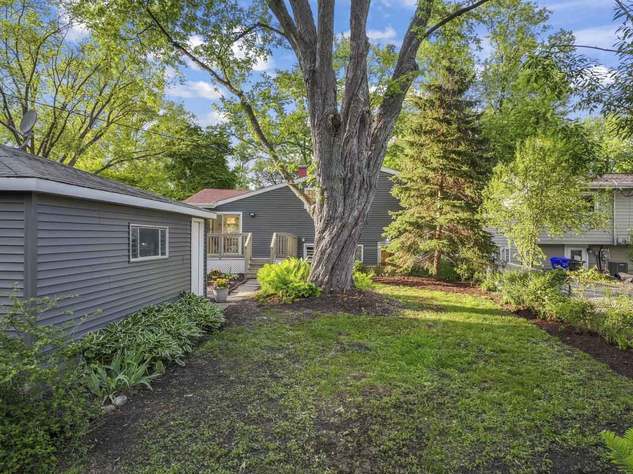 597 Lowden Avenue, Glen Ellyn, IL 60137