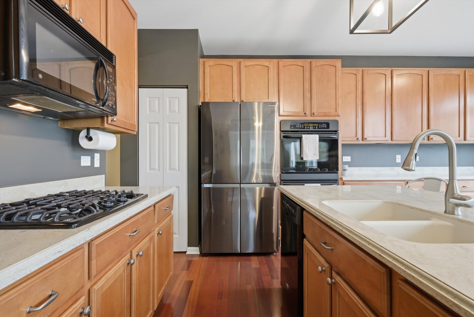 6814 Homestead Drive, McHenry, IL 60050
