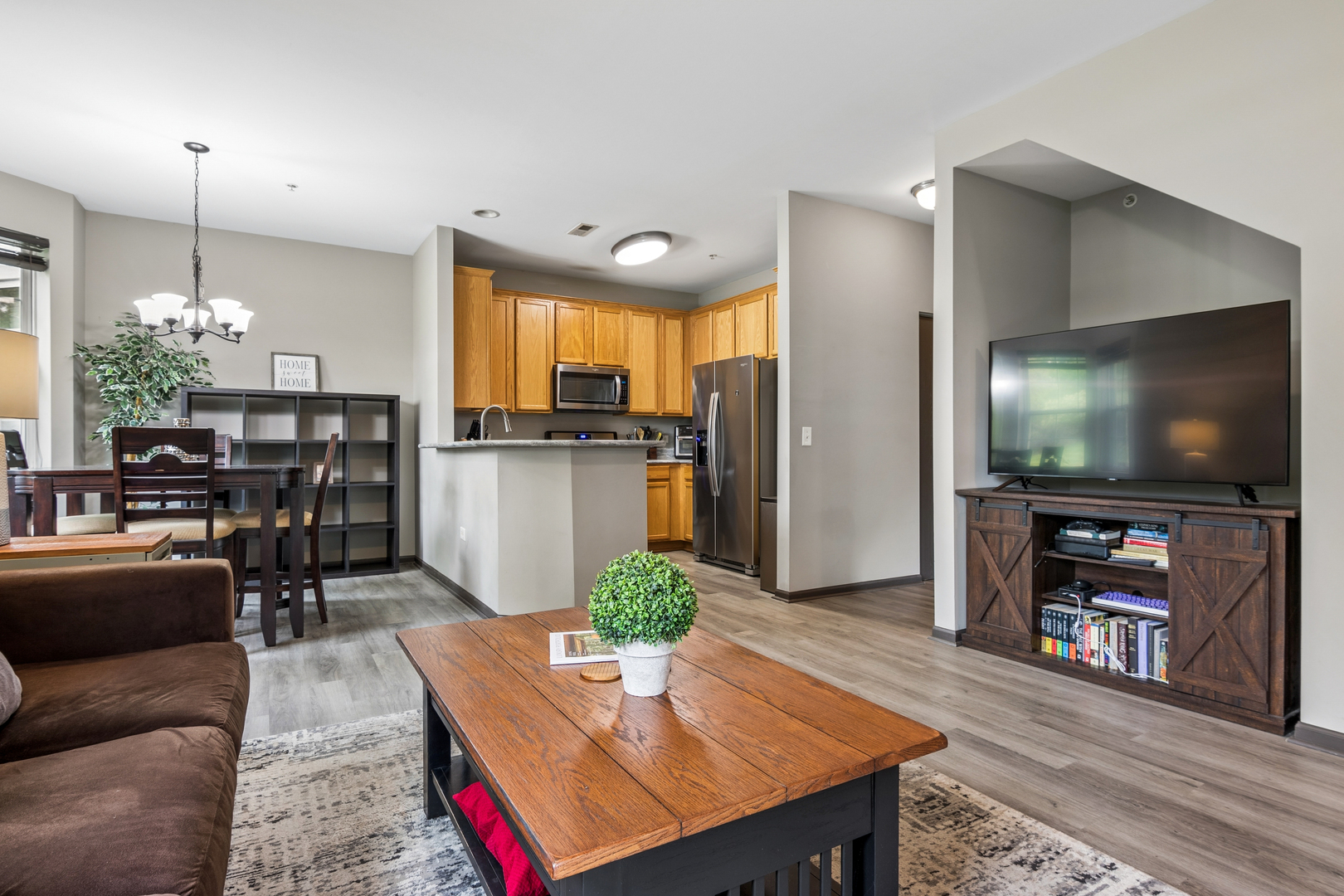 2305 Aurora Drive #8, Pingree Grove, IL 60140