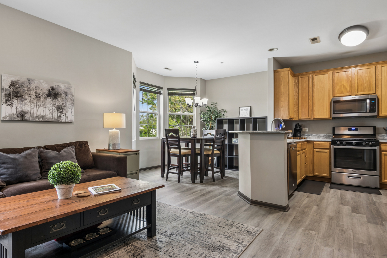 2305 Aurora Drive #8, Pingree Grove, IL 60140