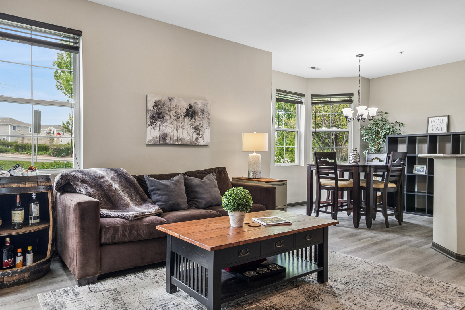 2305 Aurora Drive #8, Pingree Grove, IL 60140