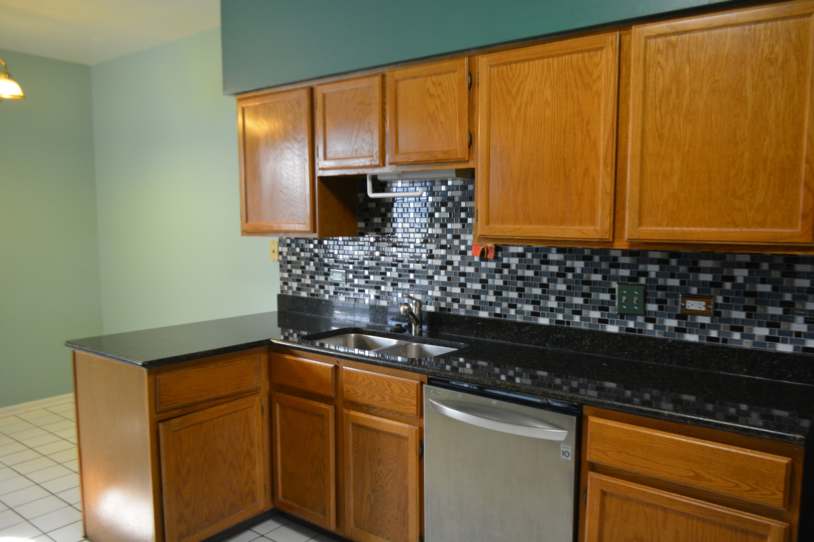 613 W Parkside Drive, Palatine, IL 60067