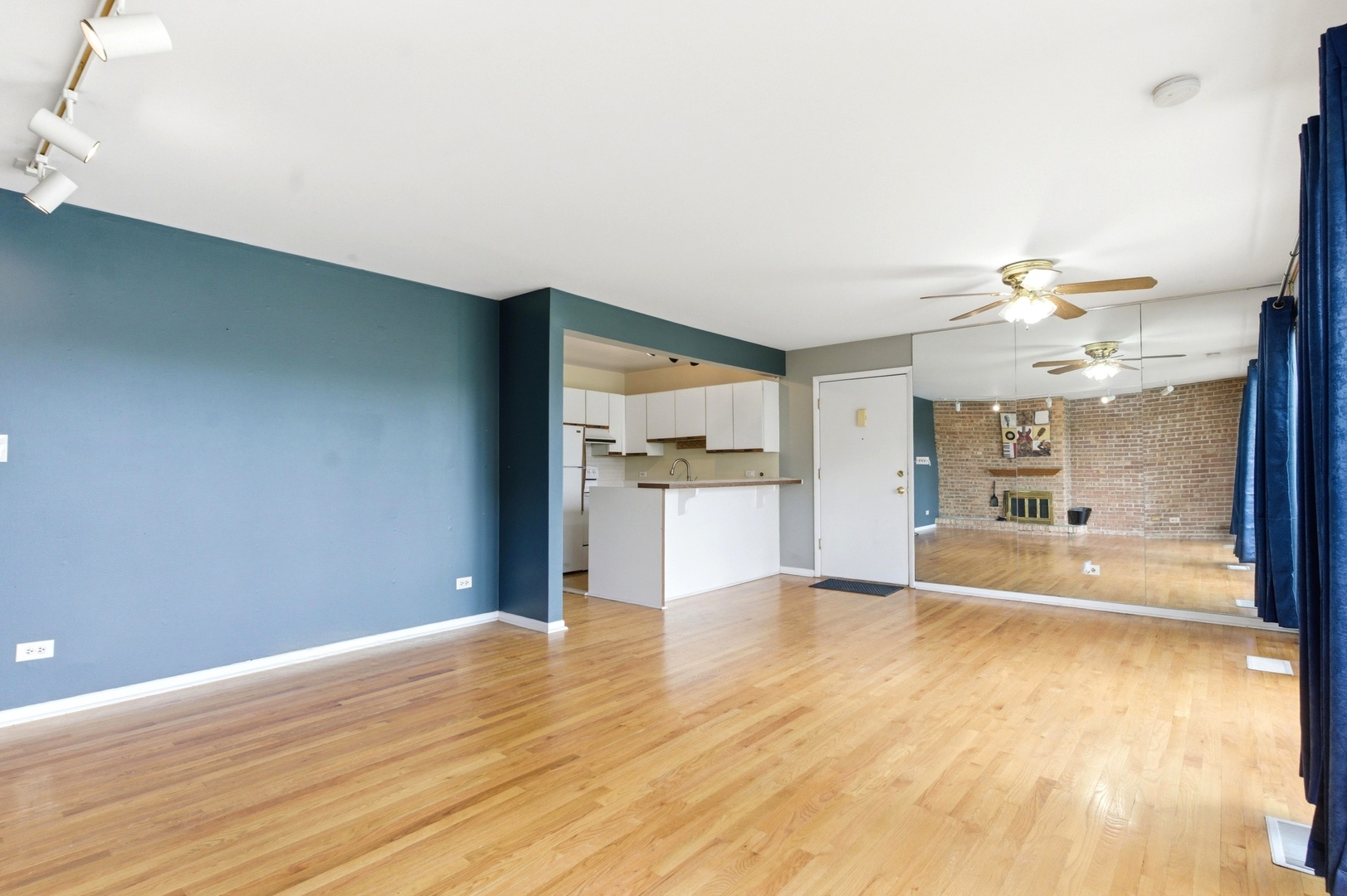 5511 E Lake Drive #D, Lisle, IL 60532
