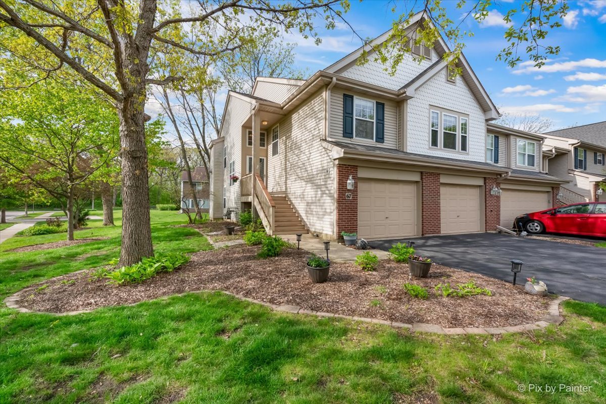 67 Samuel Drive, Streamwood, IL 60107