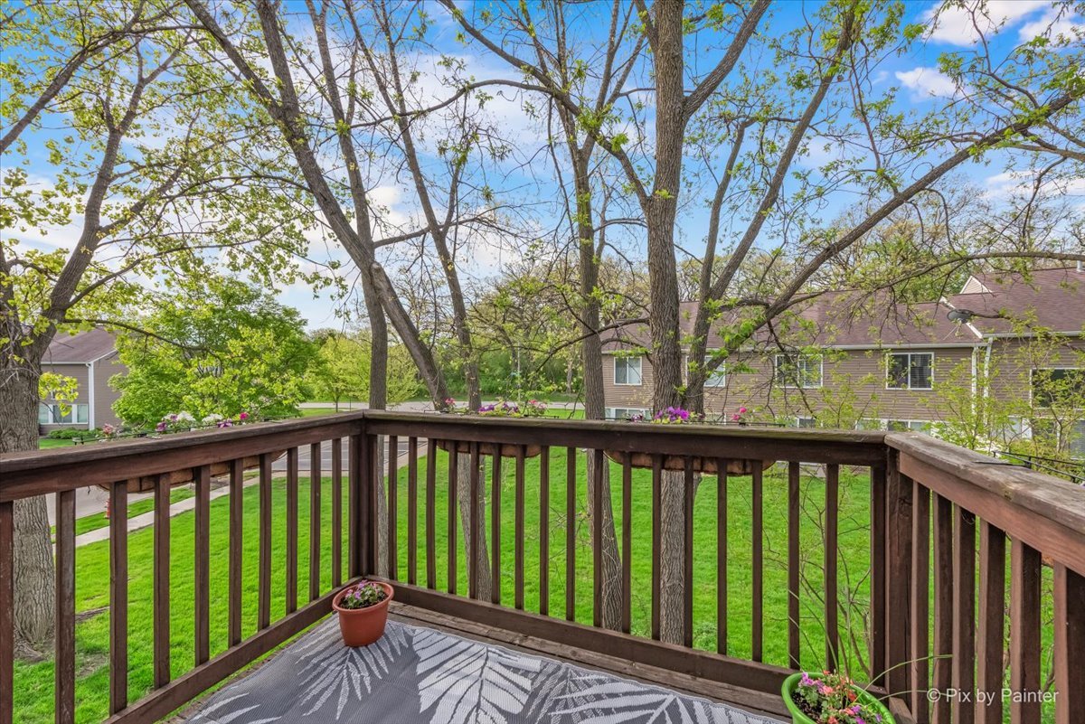 67 Samuel Drive, Streamwood, IL 60107