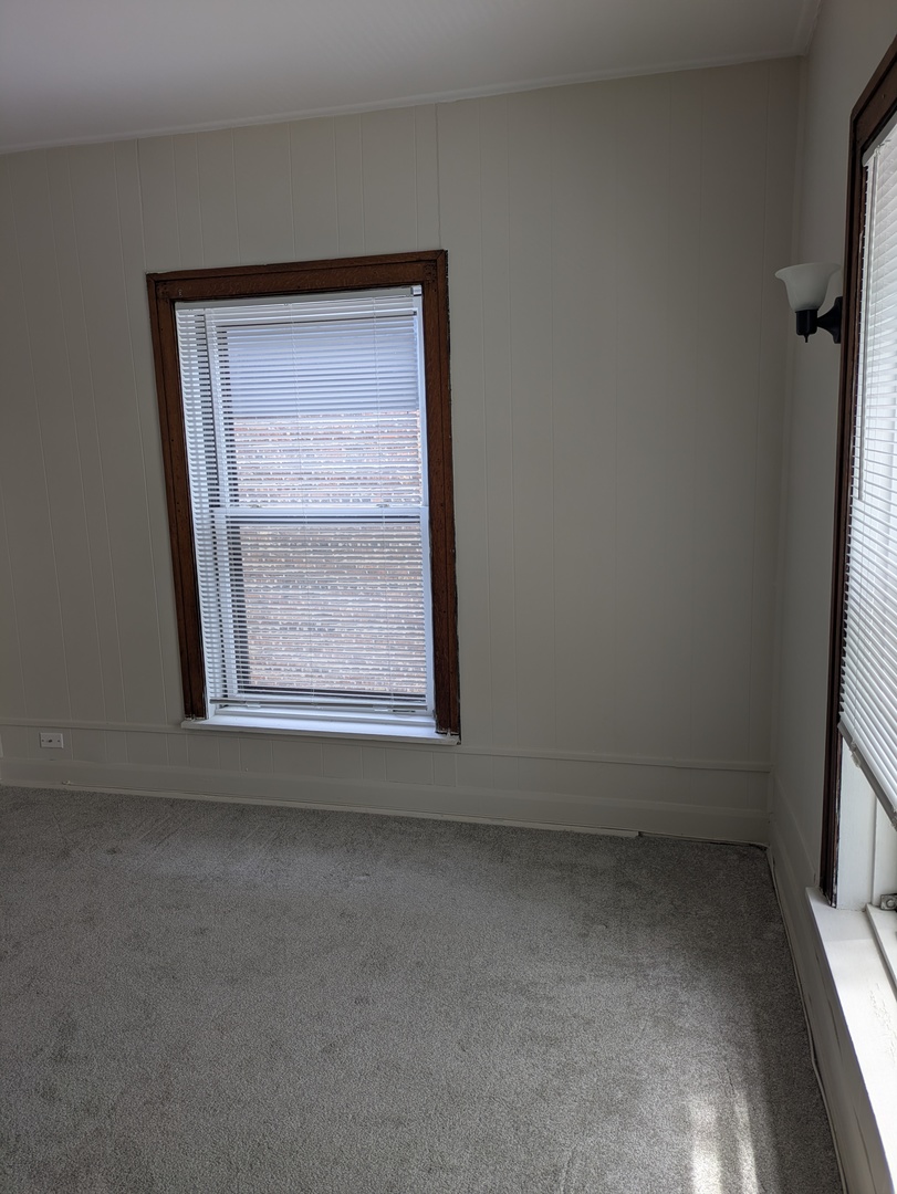 103 E 1 ST Street #2S, Elmhurst, IL 60126