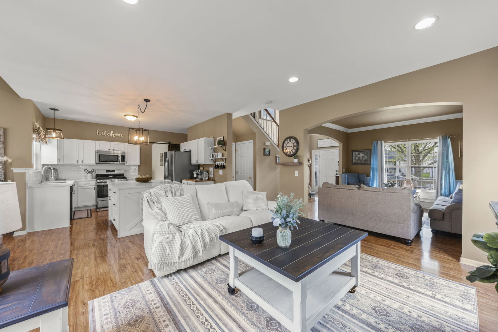 2653 Indian Cliffs Lane, Montgomery, IL 60538