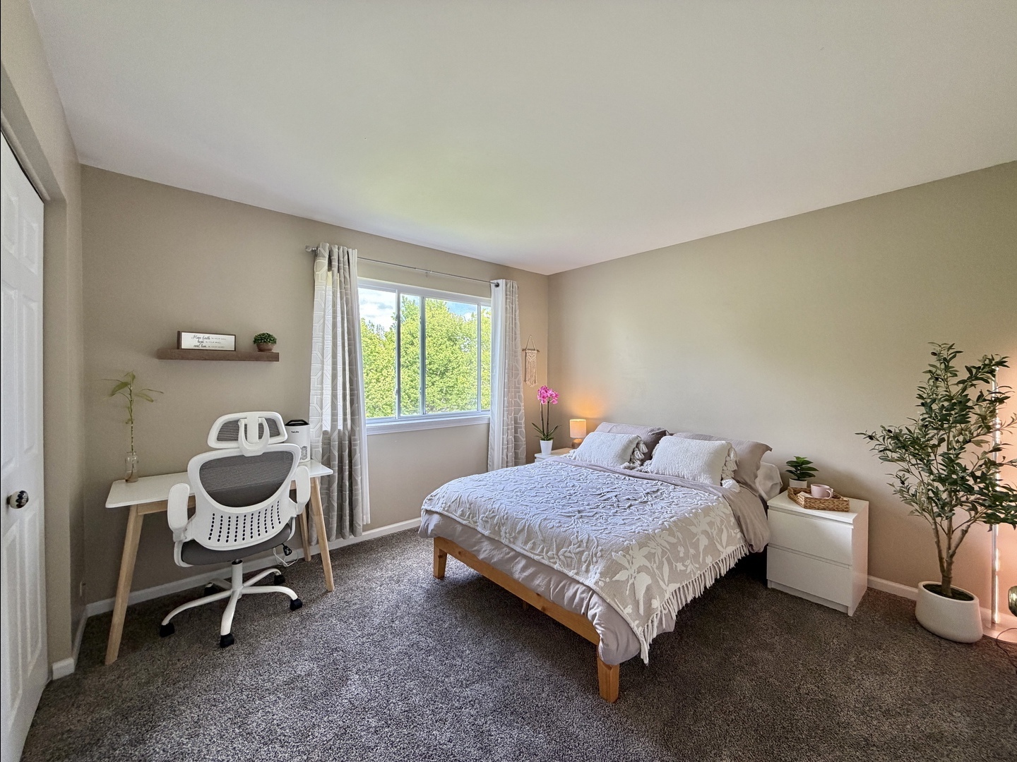 2653 Indian Cliffs Lane, Montgomery, IL 60538
