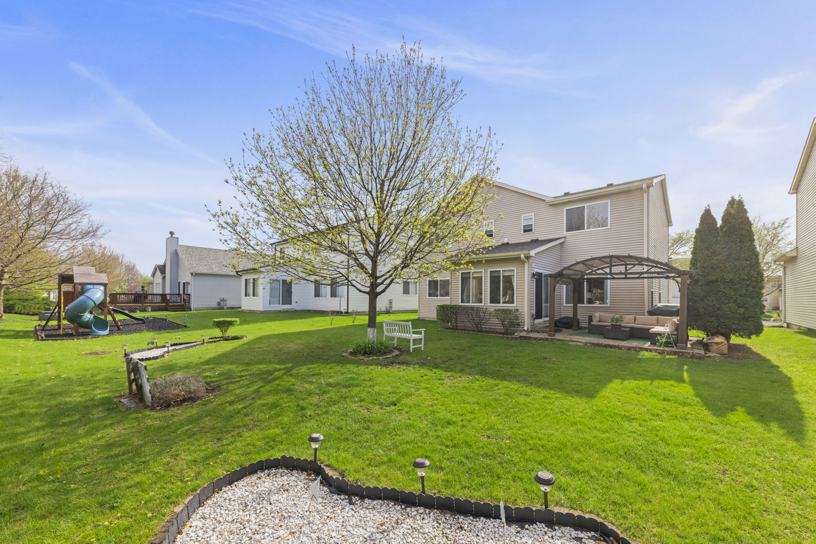 2653 Indian Cliffs Lane, Montgomery, IL 60538
