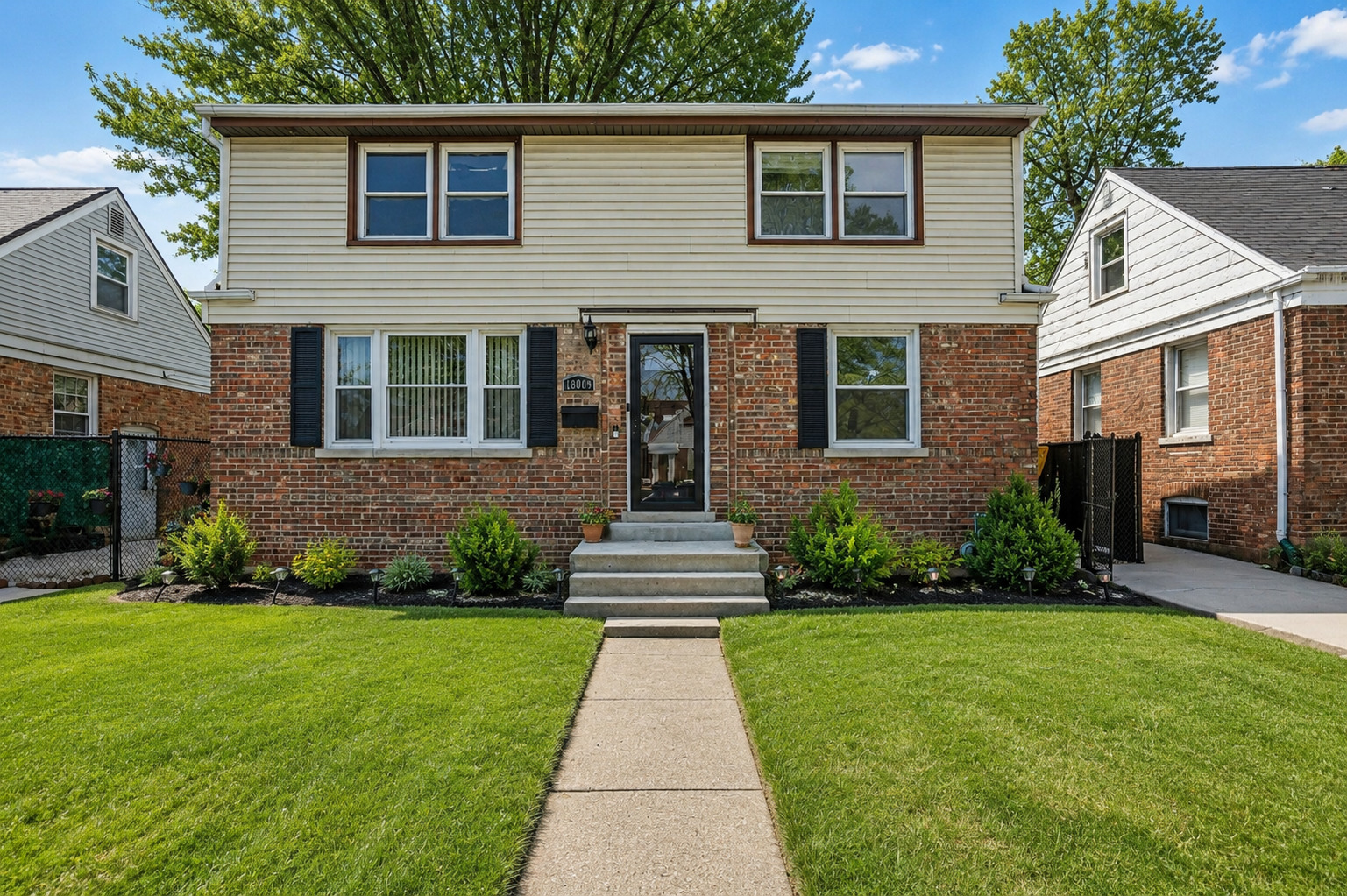 18009 Commercial Avenue, Lansing, IL 60438