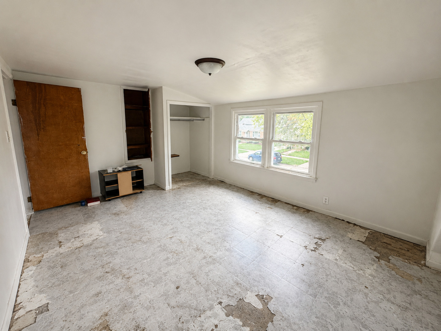 18009 Commercial Avenue, Lansing, IL 60438