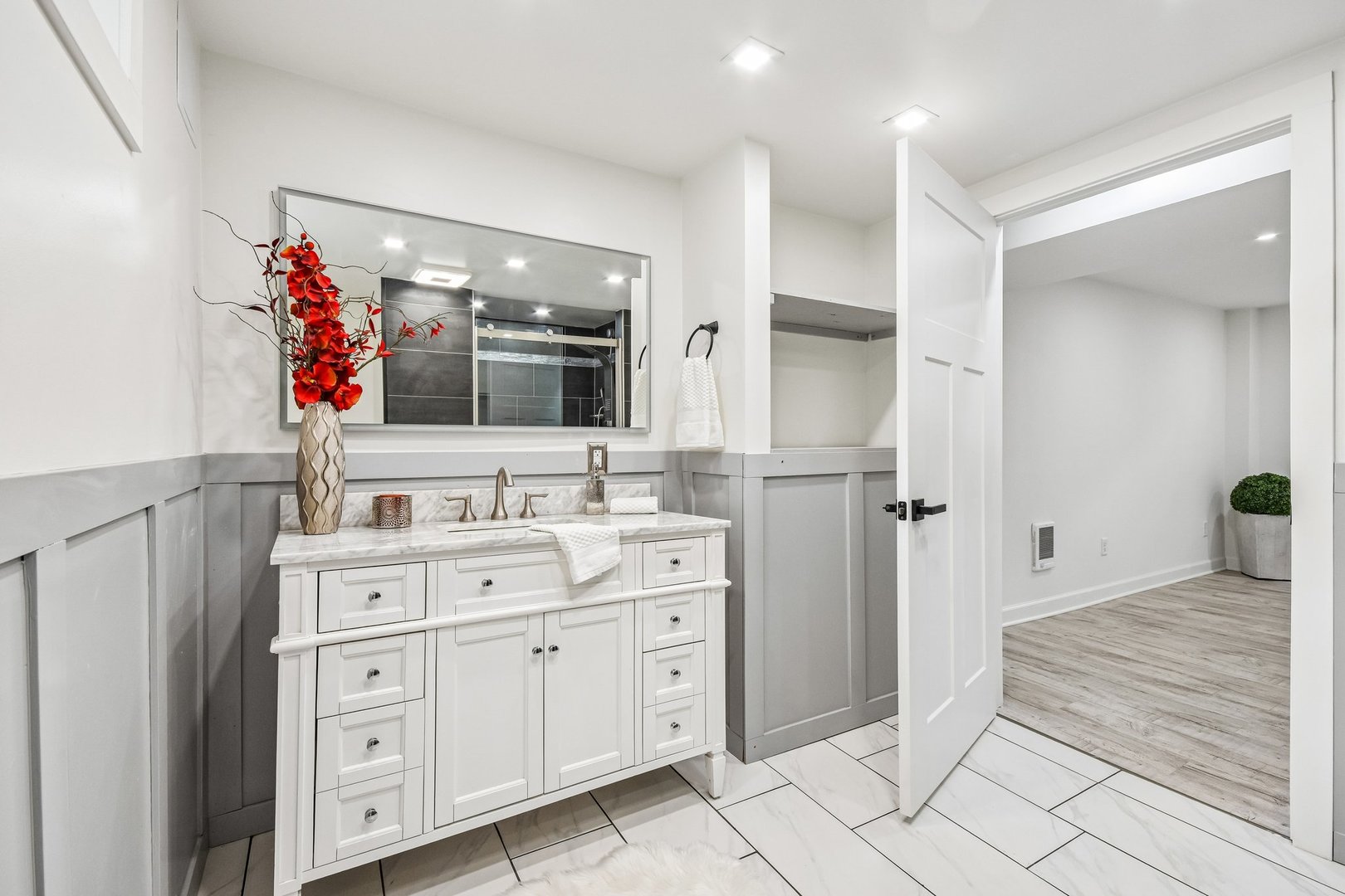 4428 Lisa Lane, Oak Forest, IL 60452