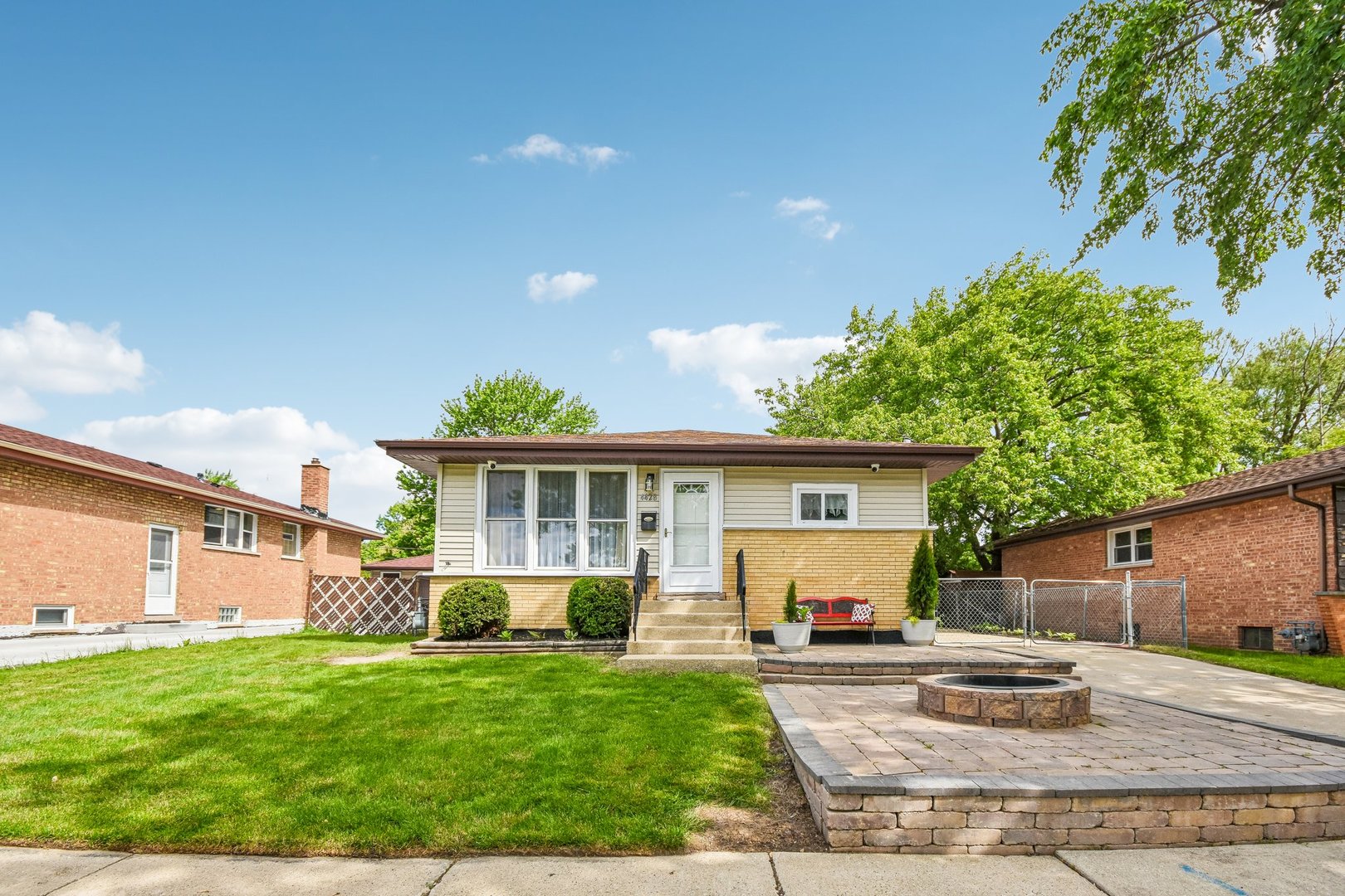 4428 Lisa Lane, Oak Forest, IL 60452
