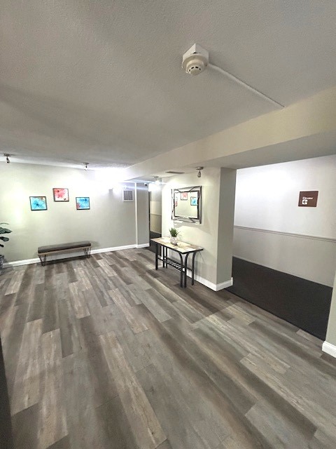 111 S Baybrook Drive #404, Palatine, IL 60074