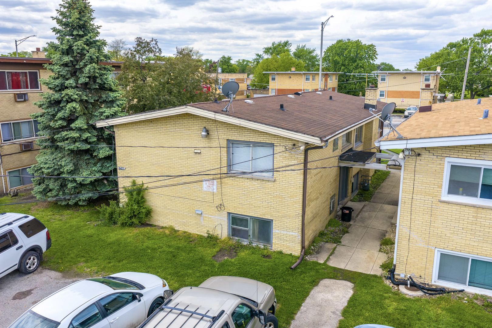 18425 Torrence Avenue, Lansing, IL 60438