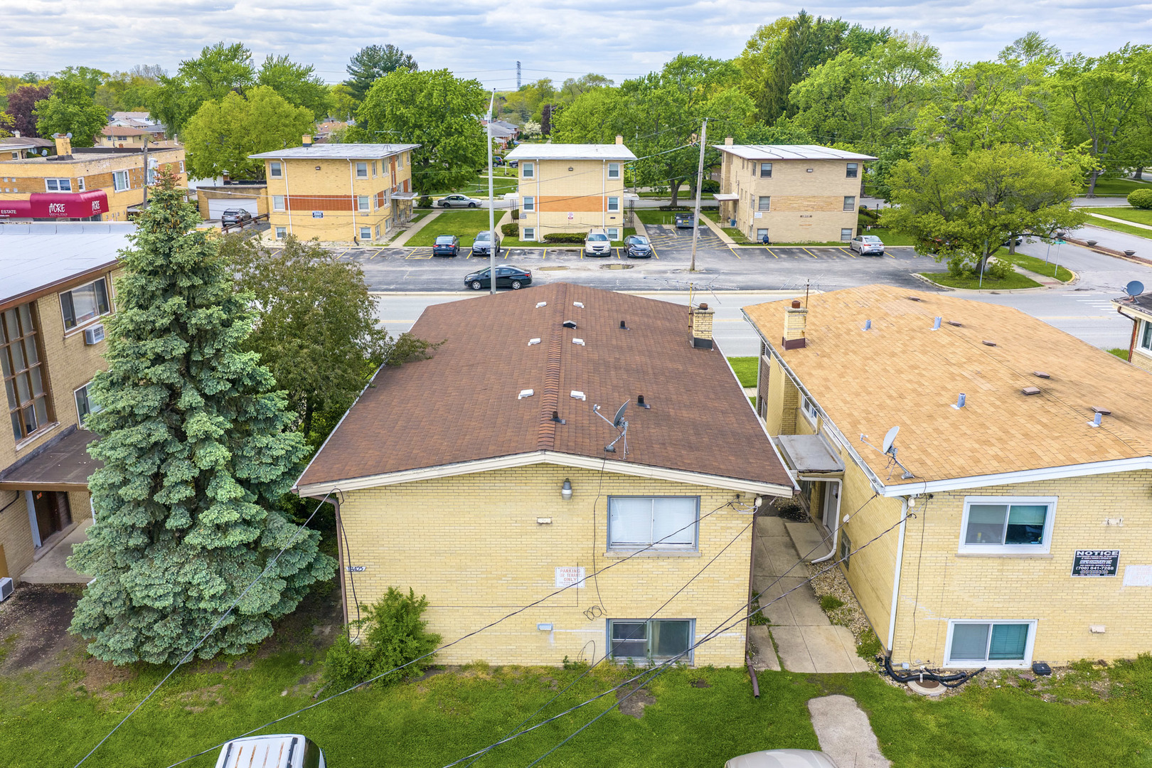 18425 Torrence Avenue, Lansing, IL 60438