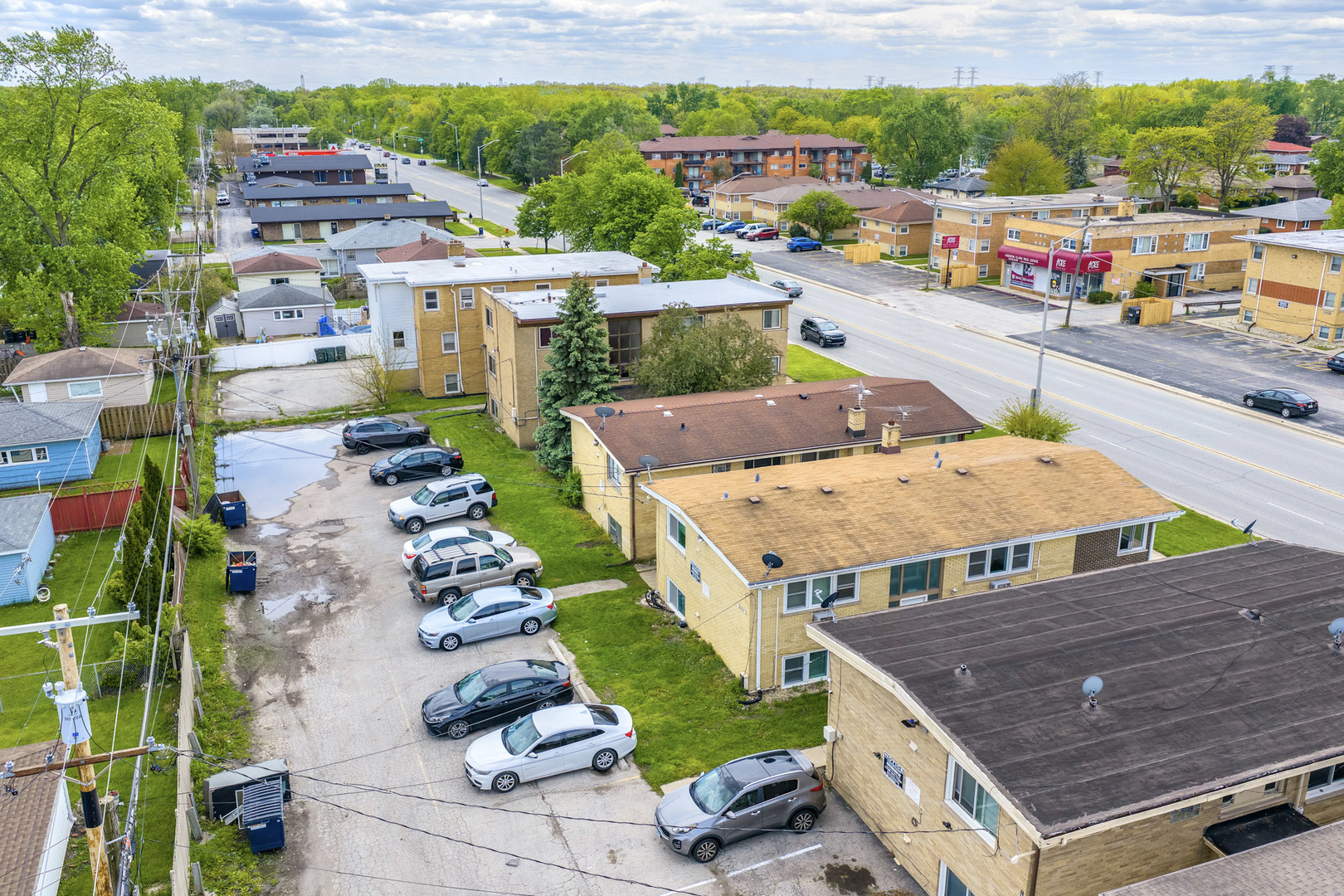 18425 Torrence Avenue, Lansing, IL 60438