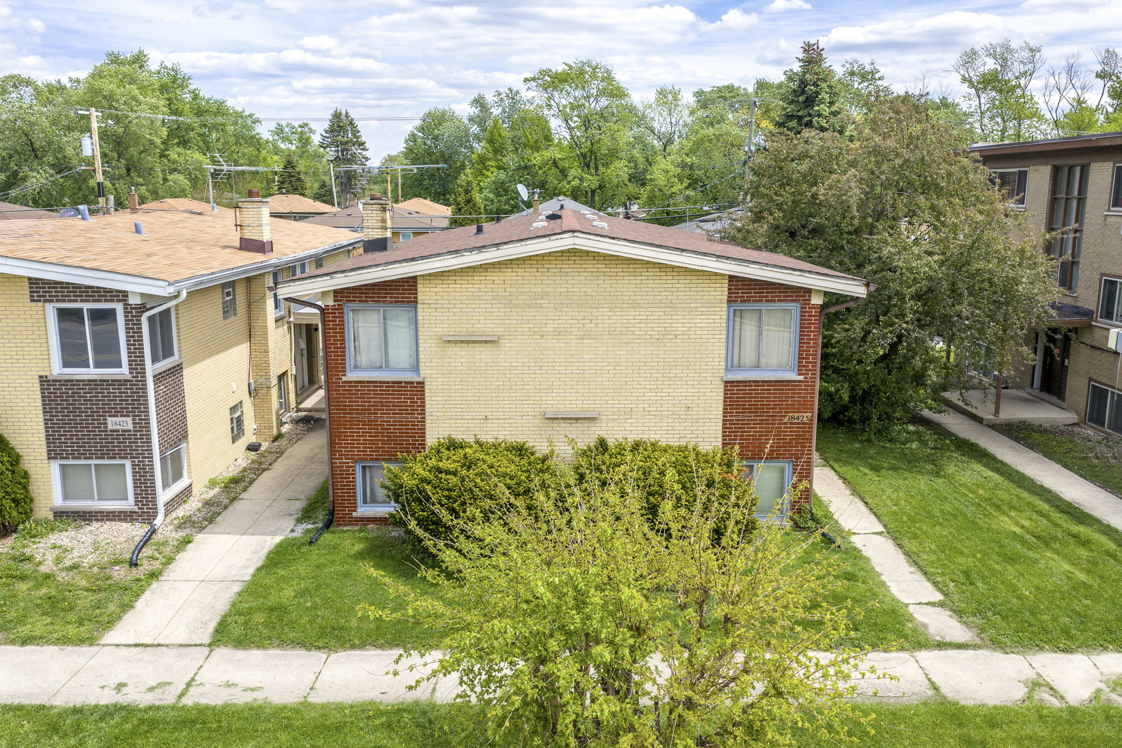 18425 Torrence Avenue, Lansing, IL 60438