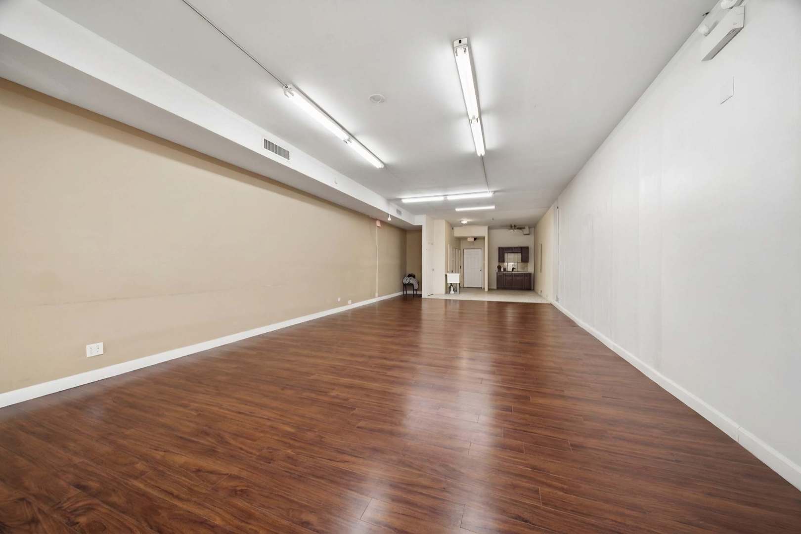 10708 S Western Avenue, Chicago, IL 60643