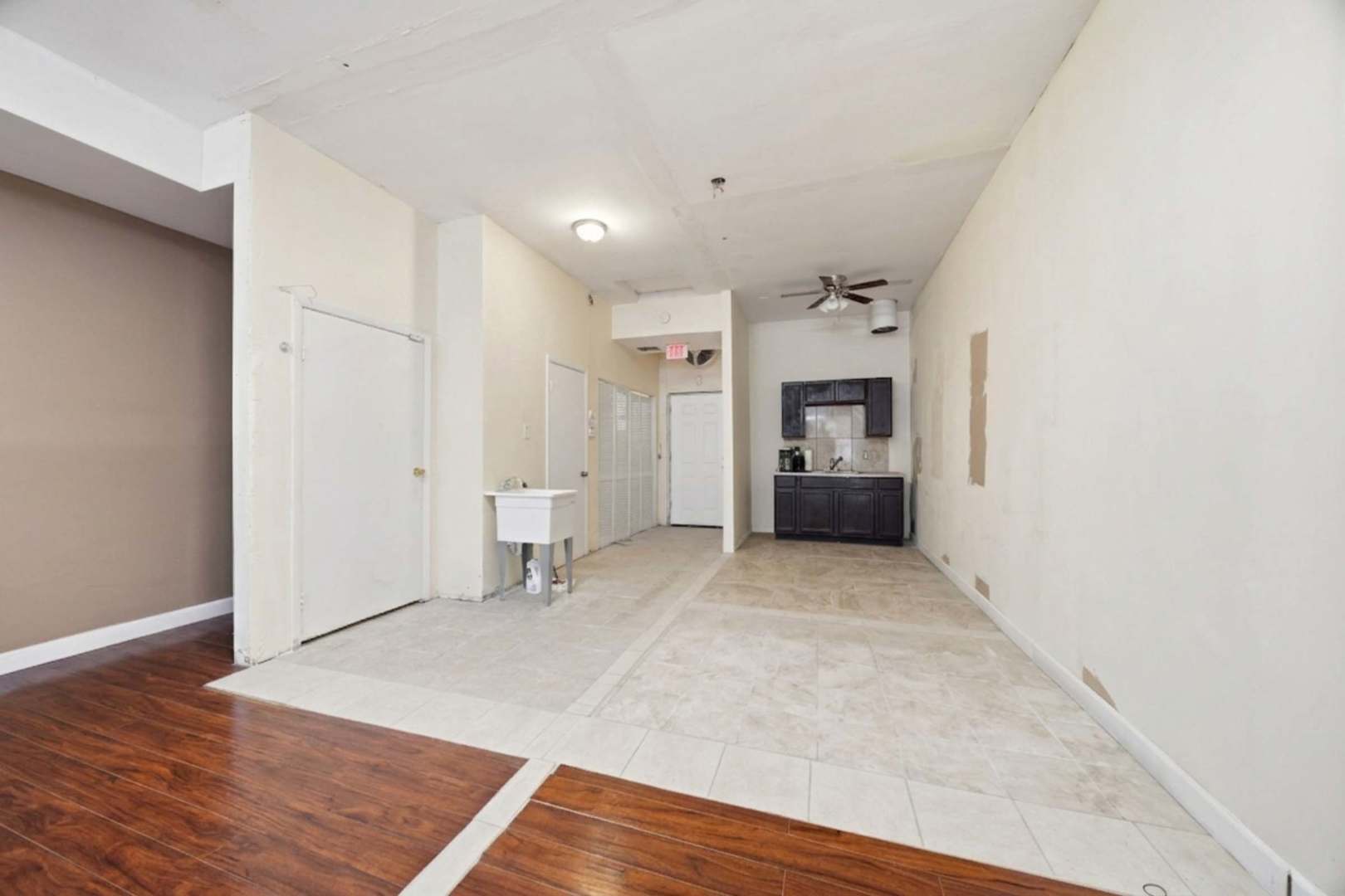 10708 S Western Avenue, Chicago, IL 60643