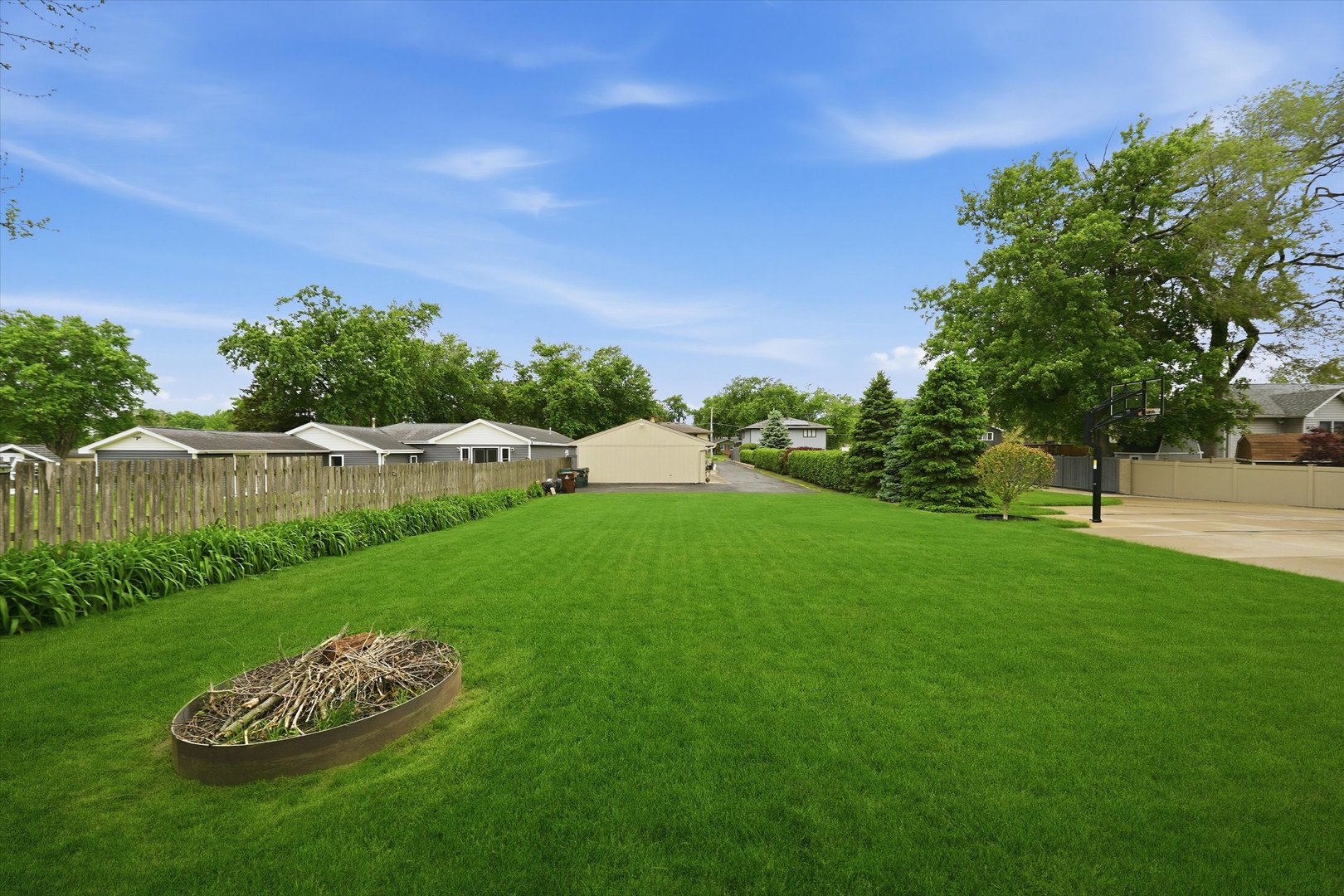 15415 LARAMIE Avenue, Oak Forest, IL 60452