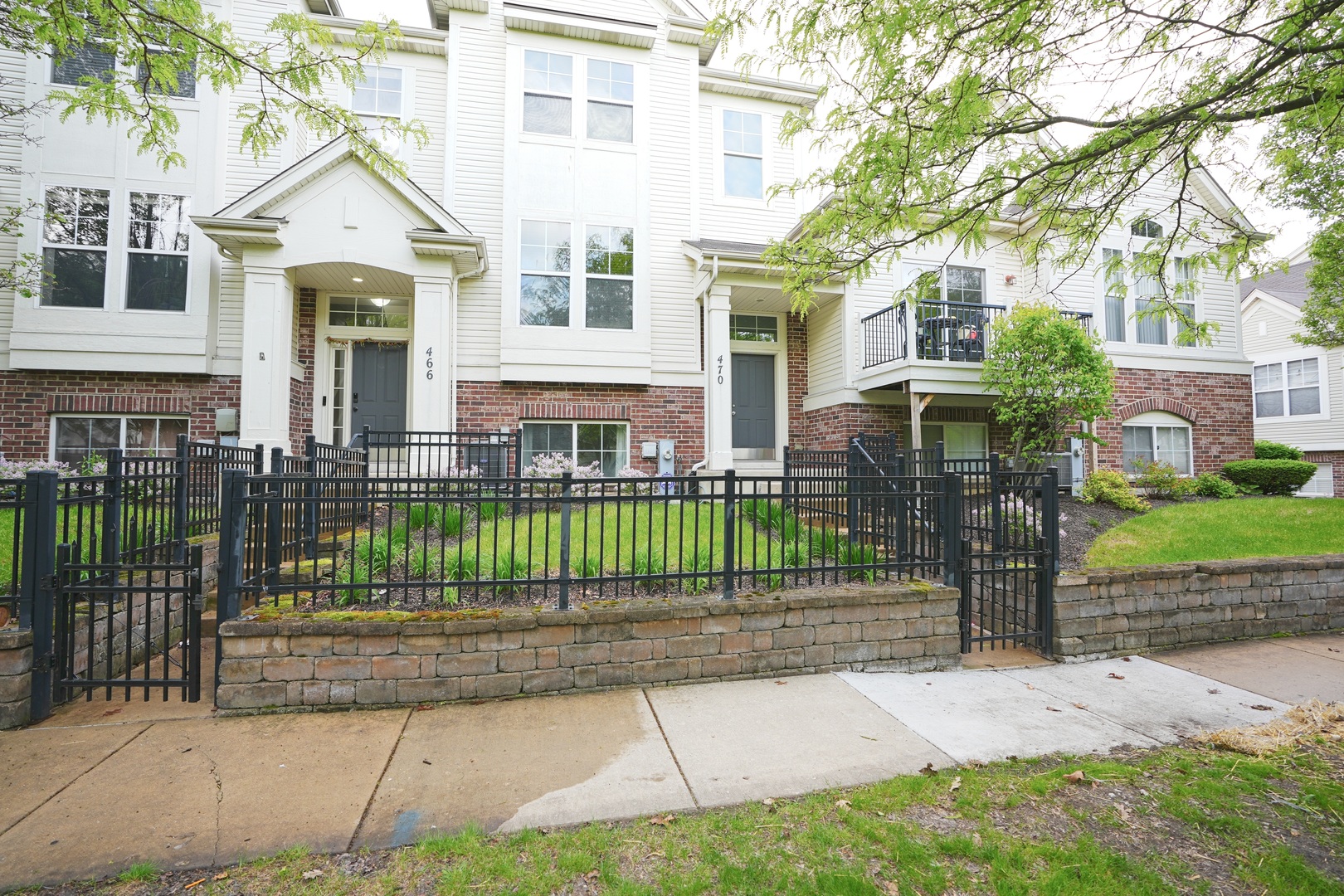 470 Grosvenor Lane #470, Aurora, IL 60504
