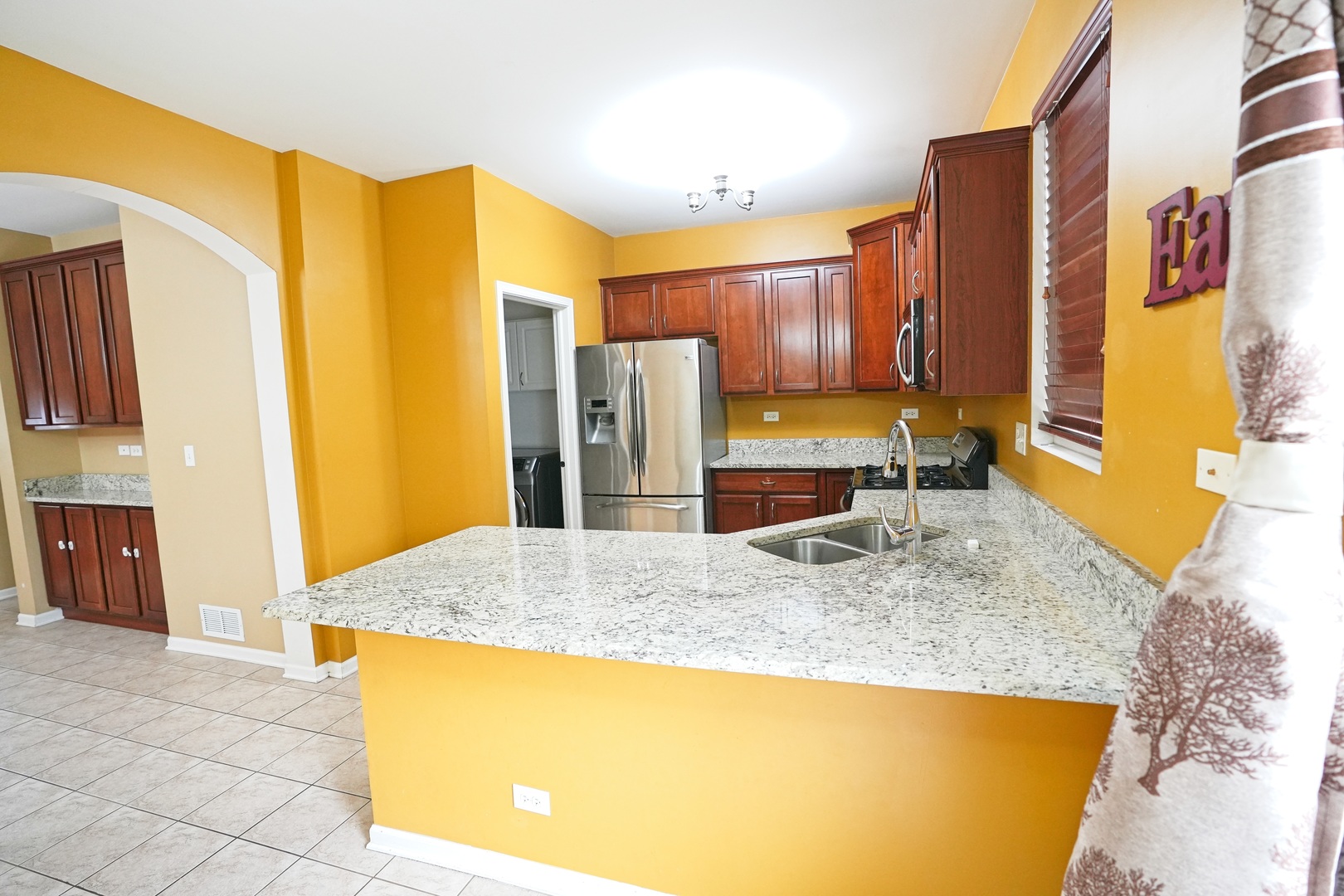 470 Grosvenor Lane #470, Aurora, IL 60504
