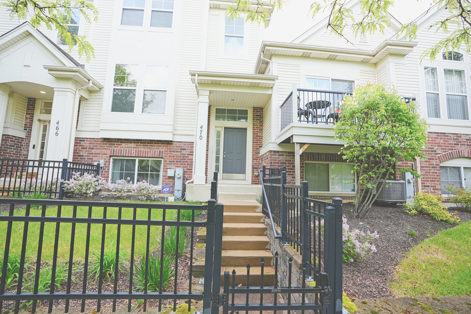 470 Grosvenor Lane #470, Aurora, IL 60504