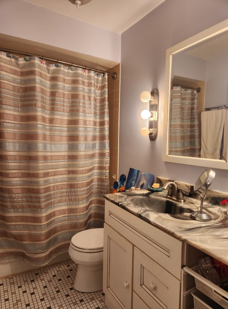 5631 6th Avenue #2C, Countryside, IL 60525