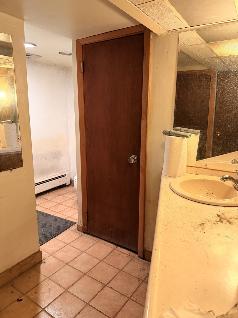 1416 N 36th Avenue, Melrose Park, IL 60160