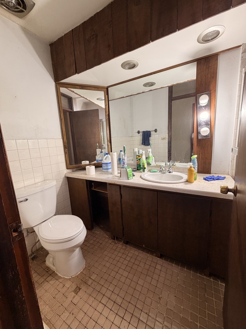 1416 N 36th Avenue, Melrose Park, IL 60160
