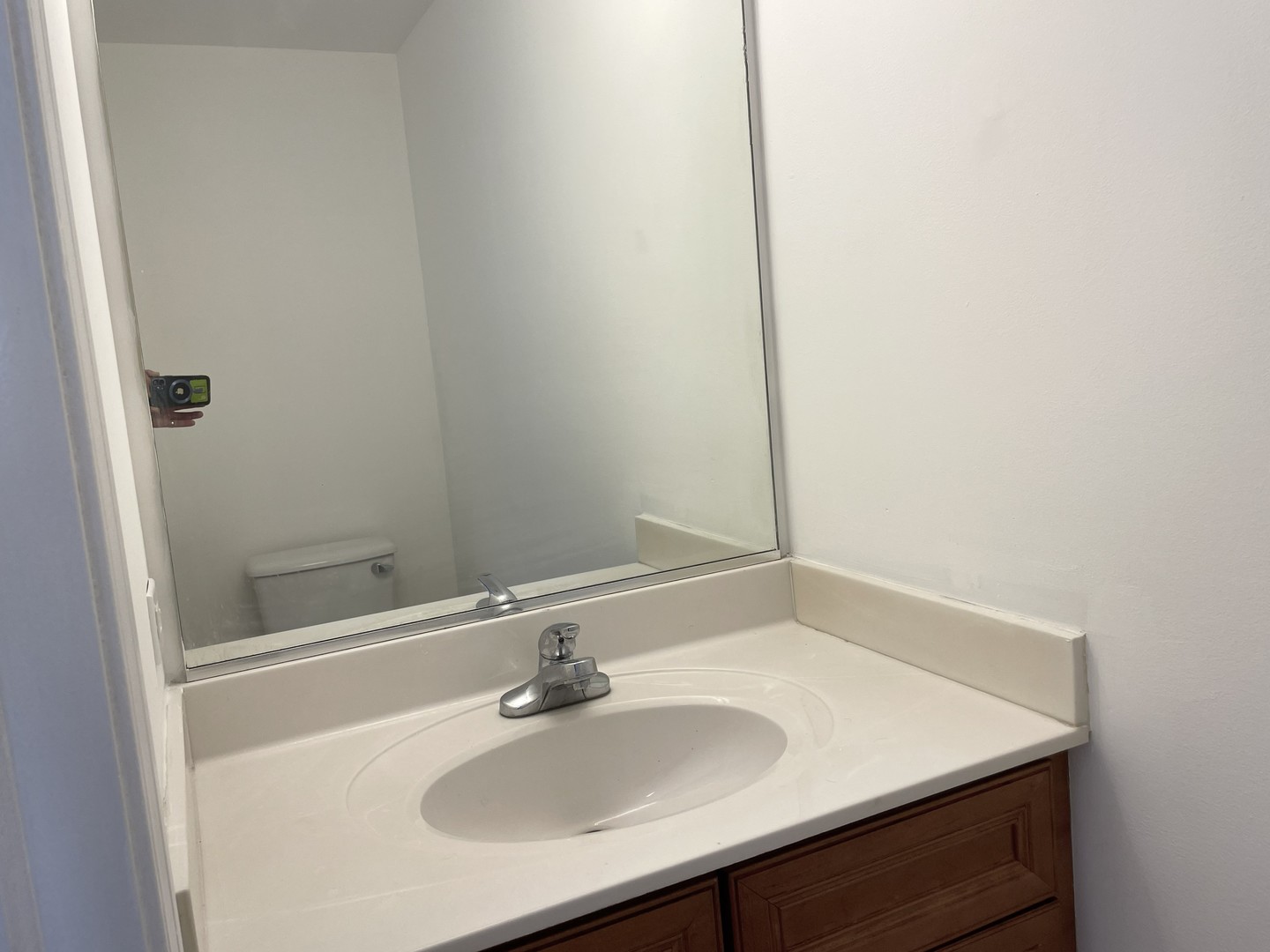 337 W CALDWELL Drive, Round Lake, IL 60073