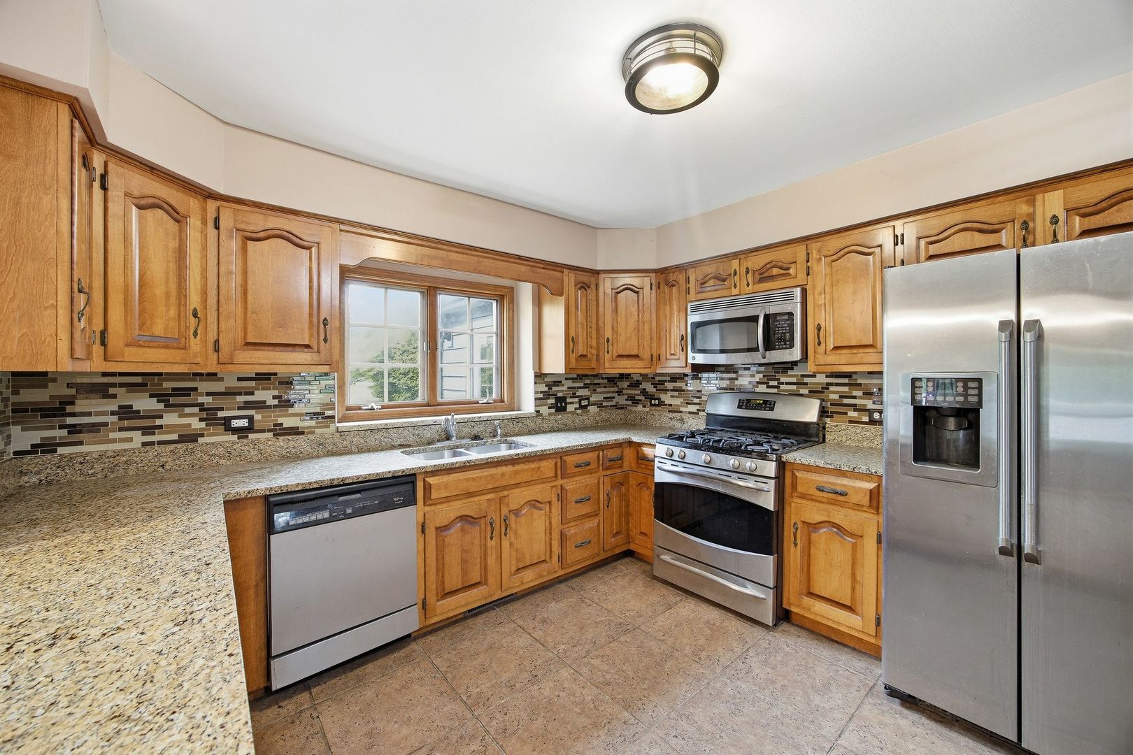1333 W Sable Drive, Addison, IL 60101