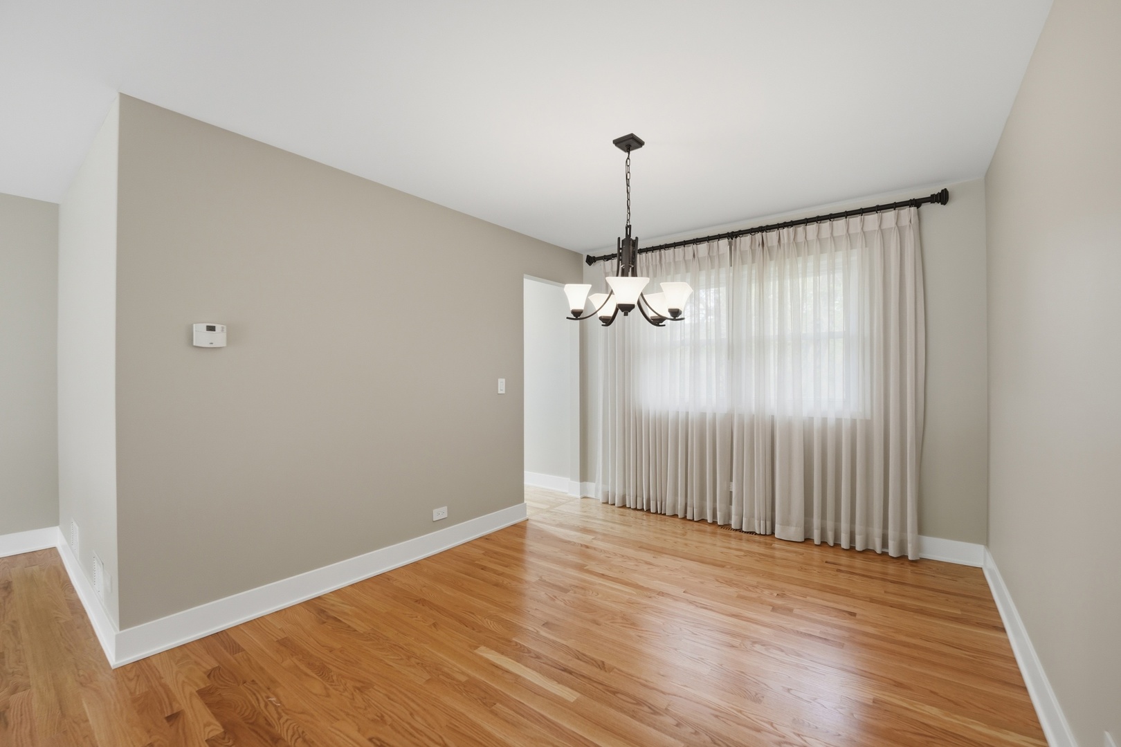 4452 Burgundy Place, Lisle, IL 60532