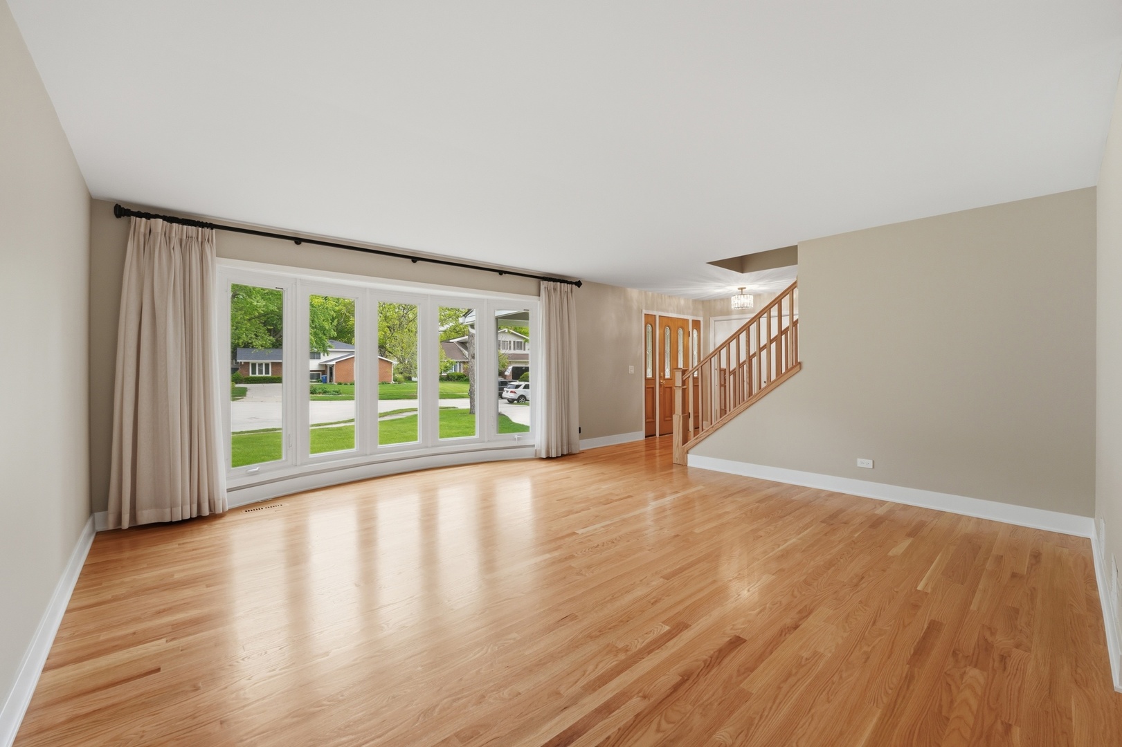 4452 Burgundy Place, Lisle, IL 60532