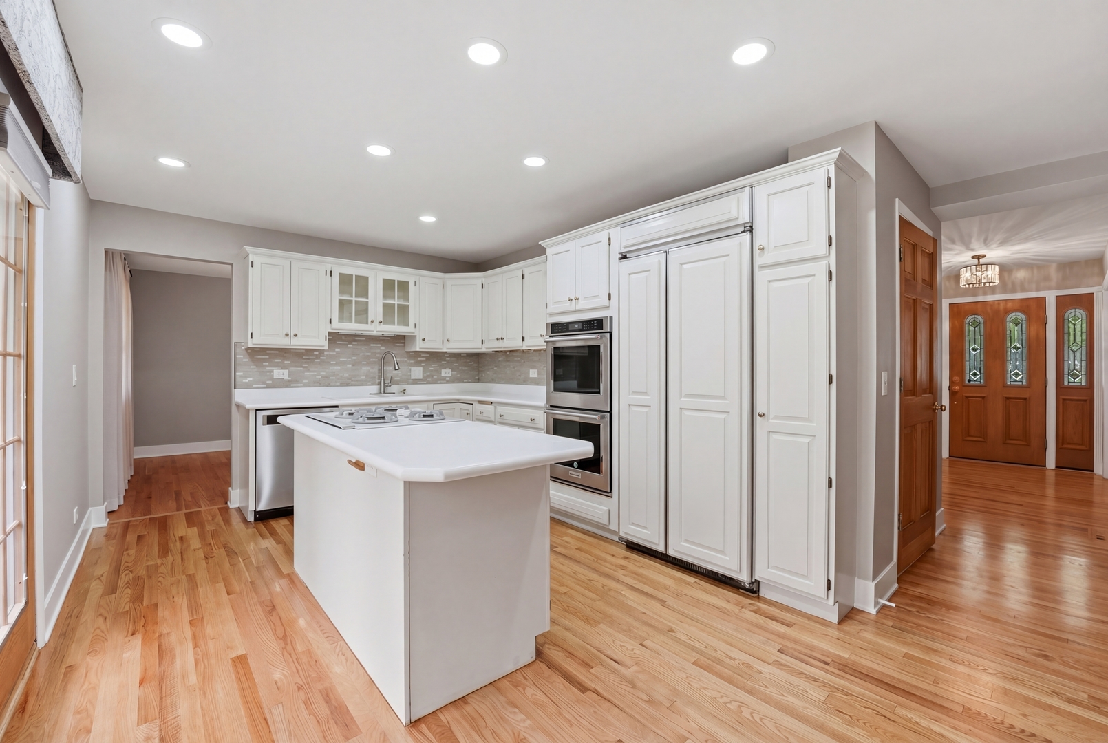 4452 Burgundy Place, Lisle, IL 60532
